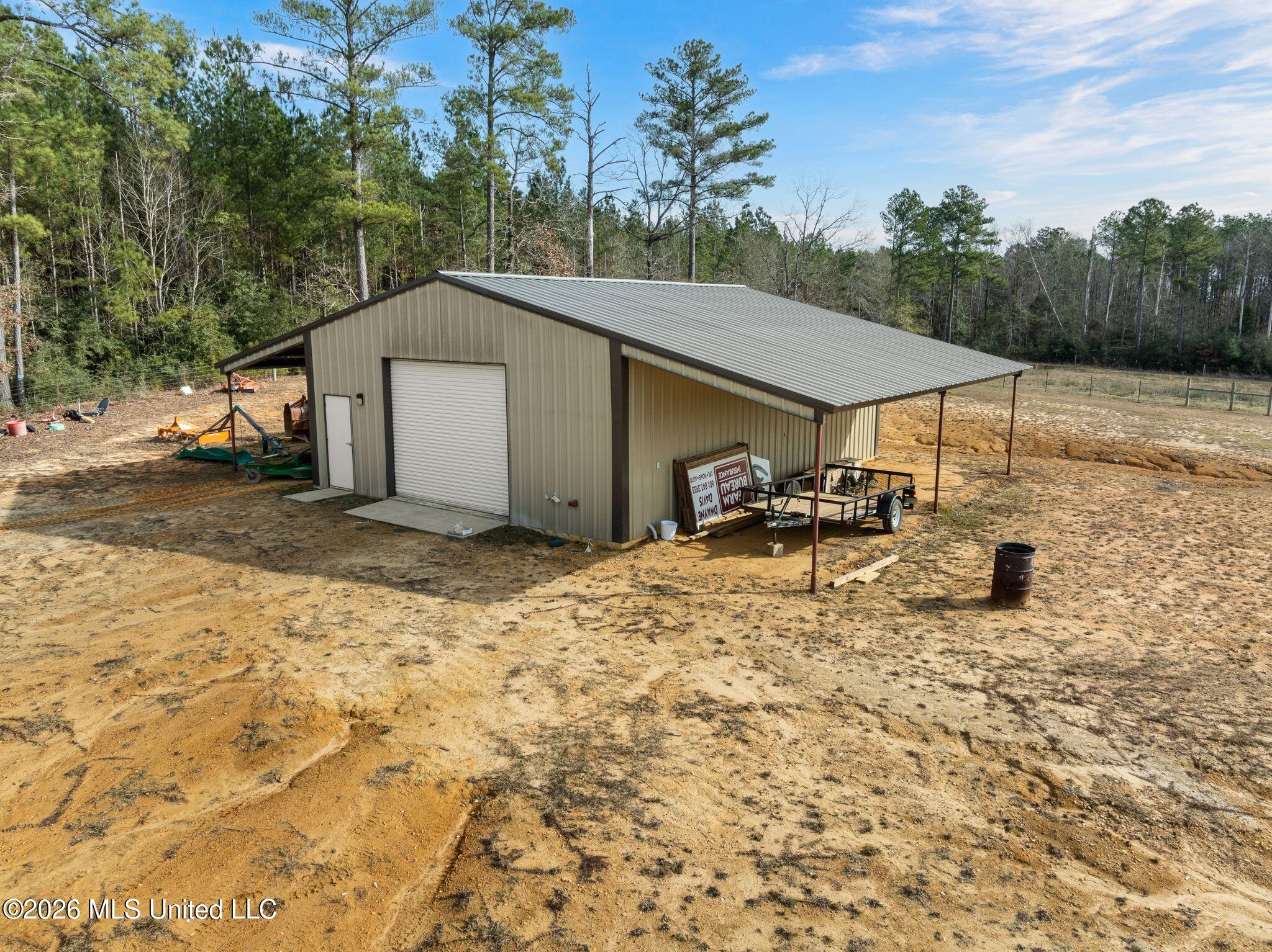 135 County 472 Property Photo 62