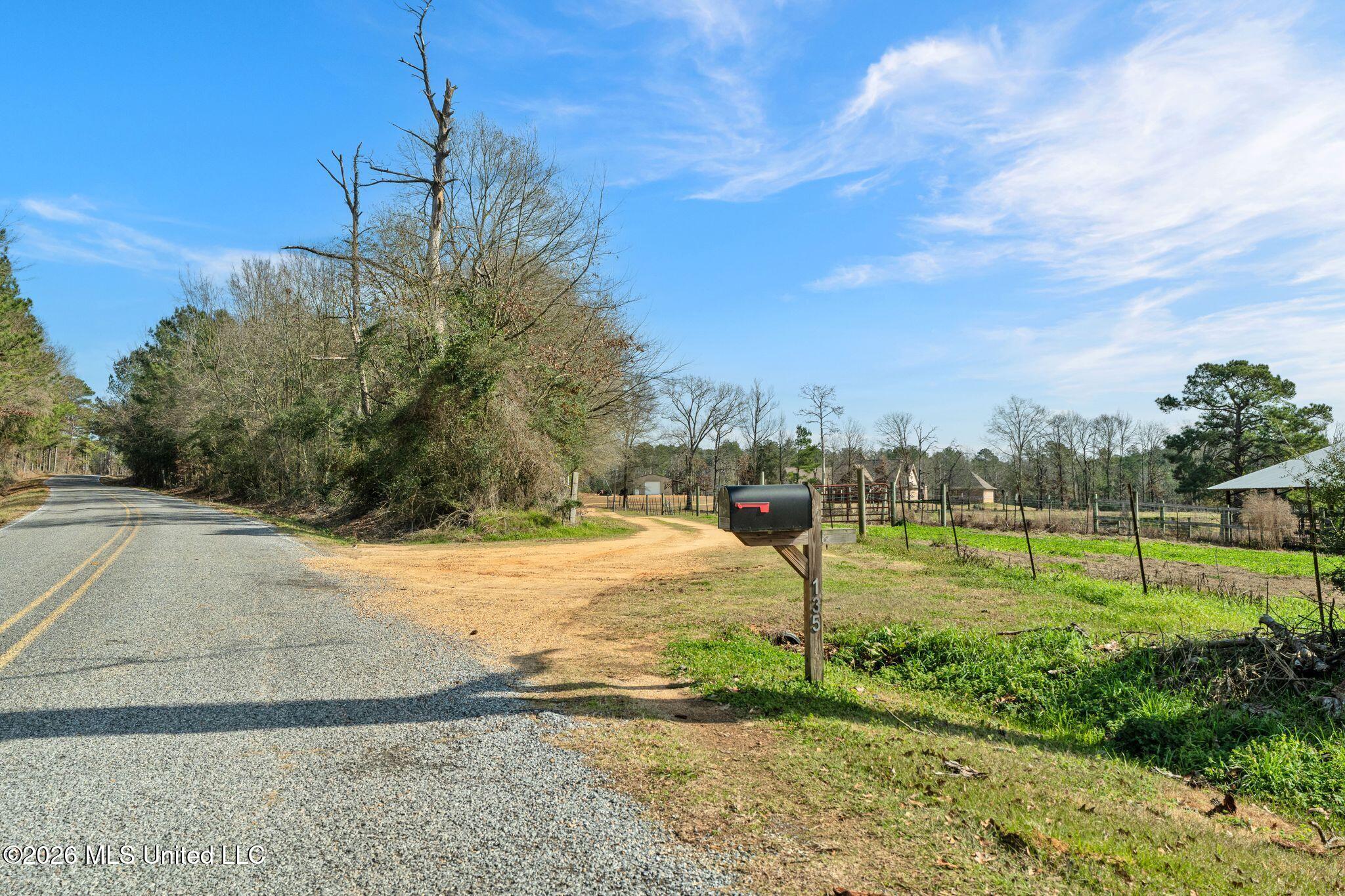 135 County 472 Property Photo 64