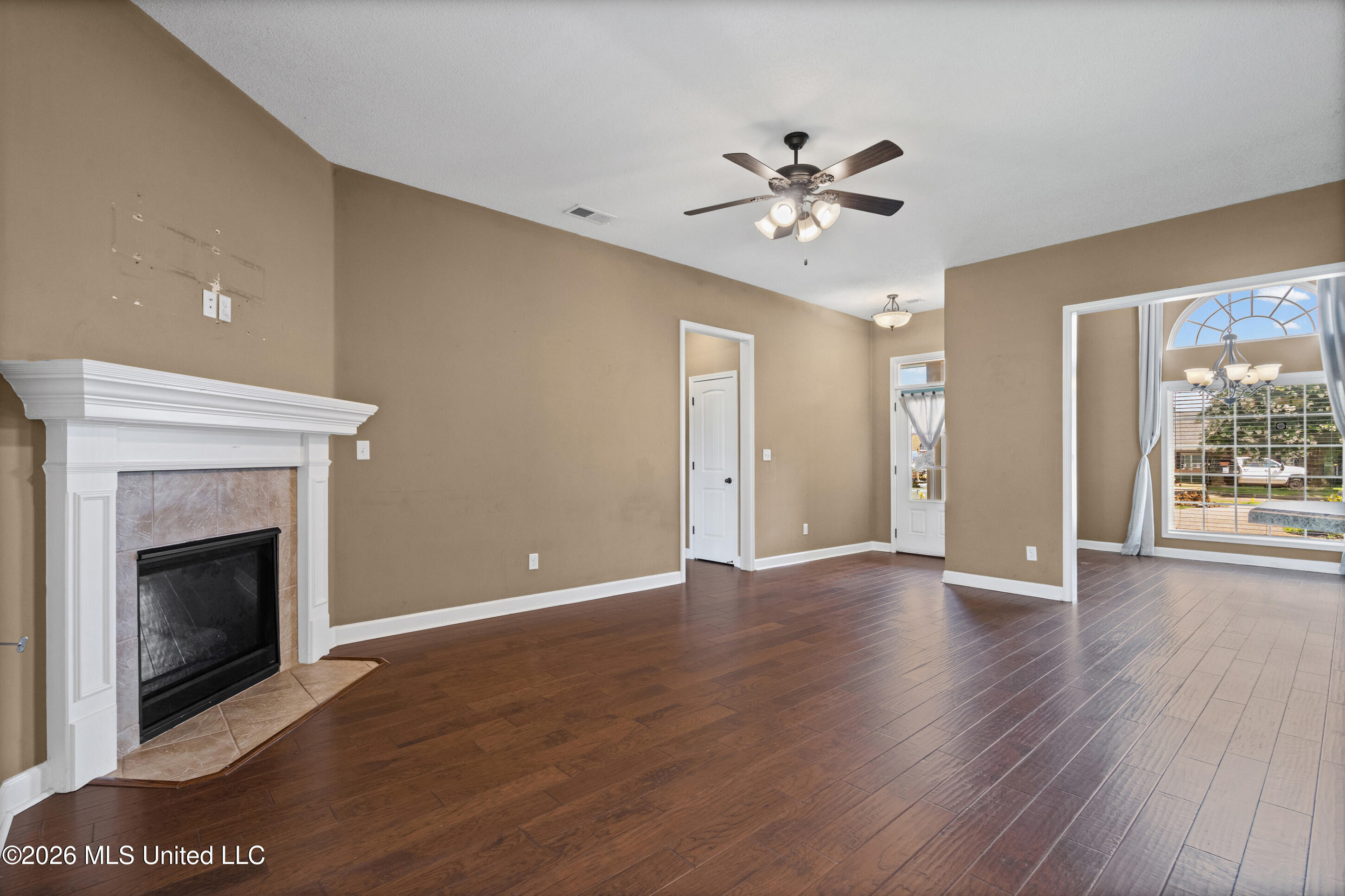 4837 Windsong Cove Property Photo 9