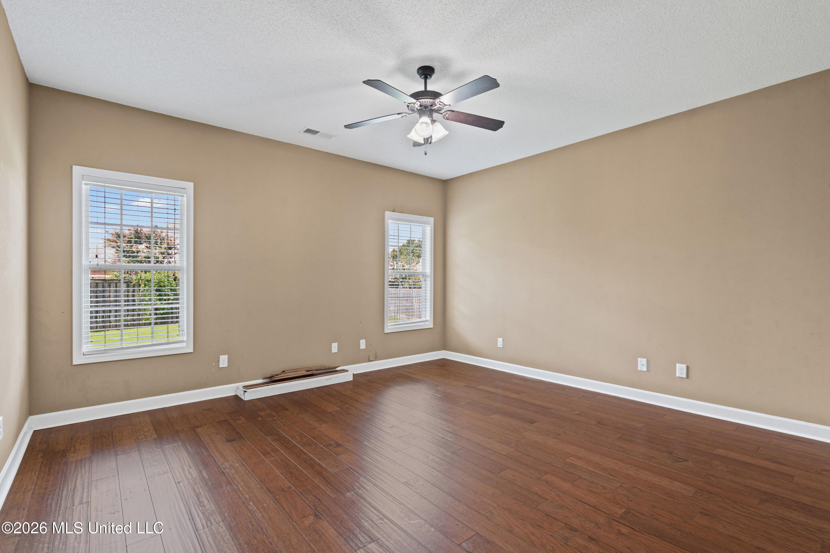 4837 Windsong Cove Property Photo 15