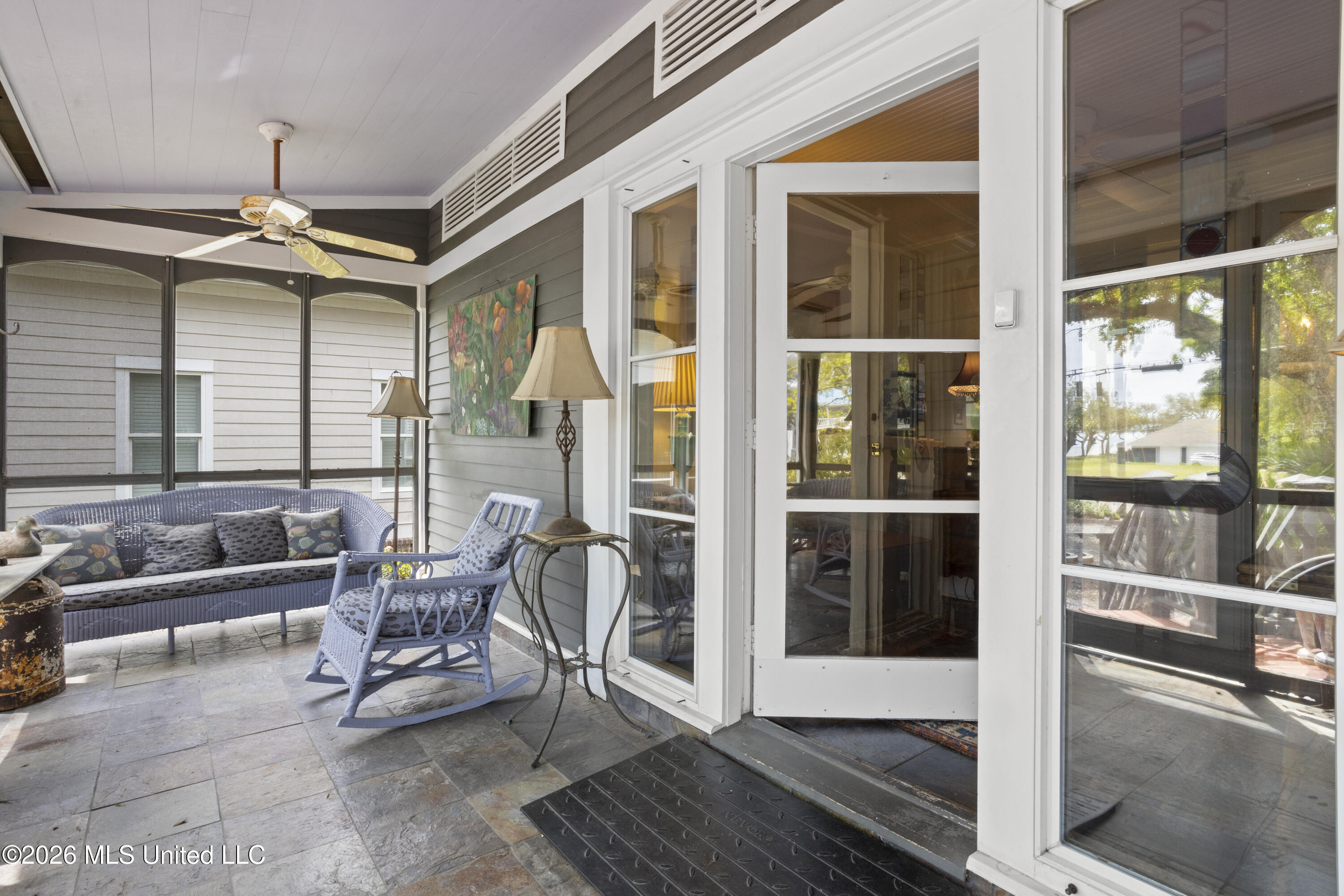 614 2nd Street Property Photo 10