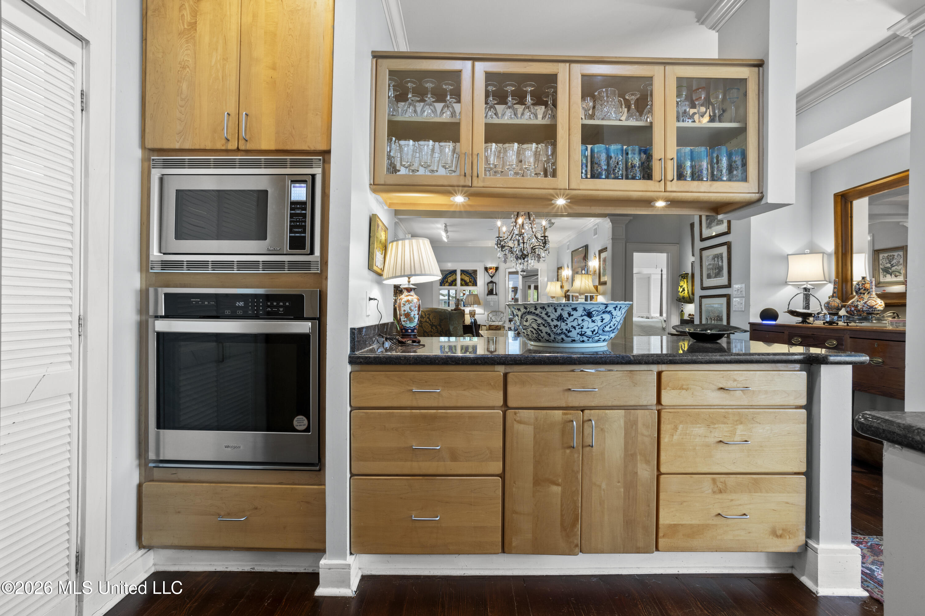 614 2nd Street Property Photo 32