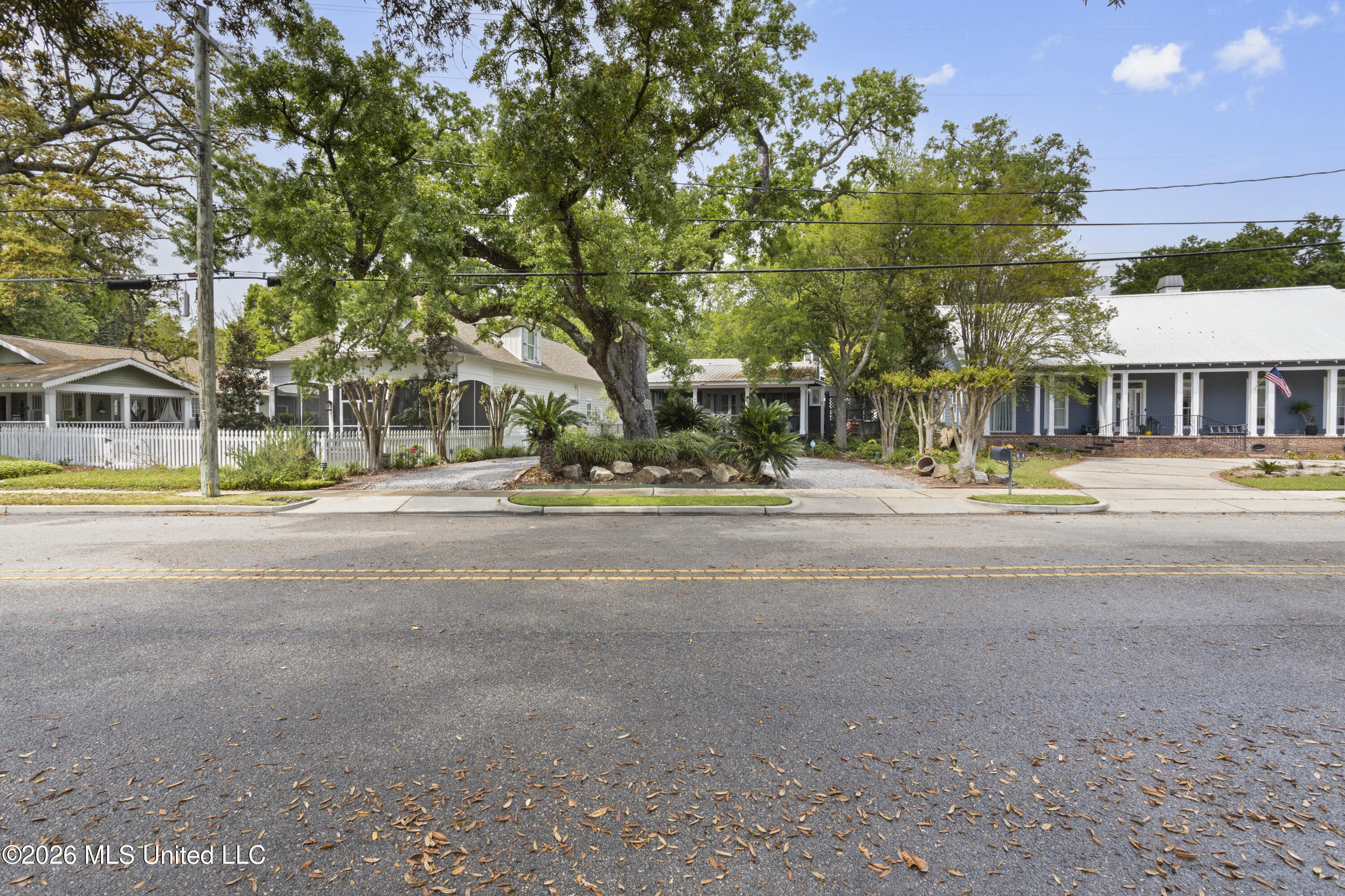 614 2nd Street Property Photo 56