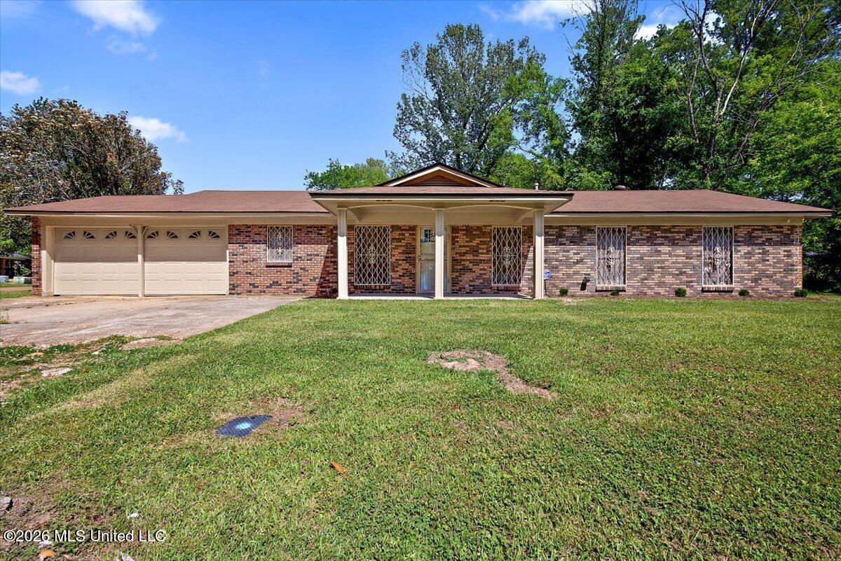 3692 James Monroe Property Photo 1