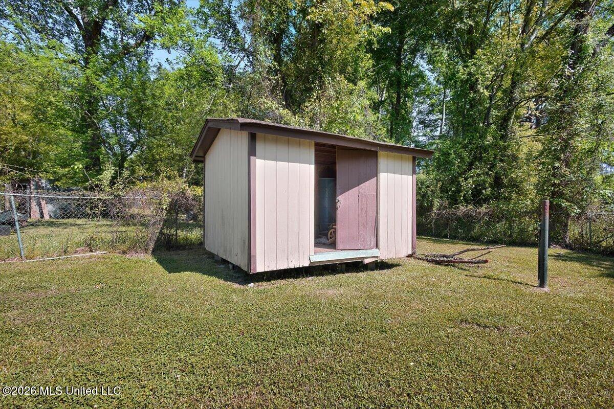 3692 James Monroe Property Photo 24