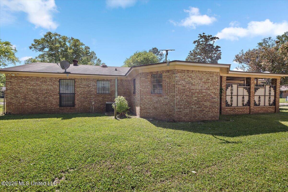 3692 James Monroe Property Photo 25