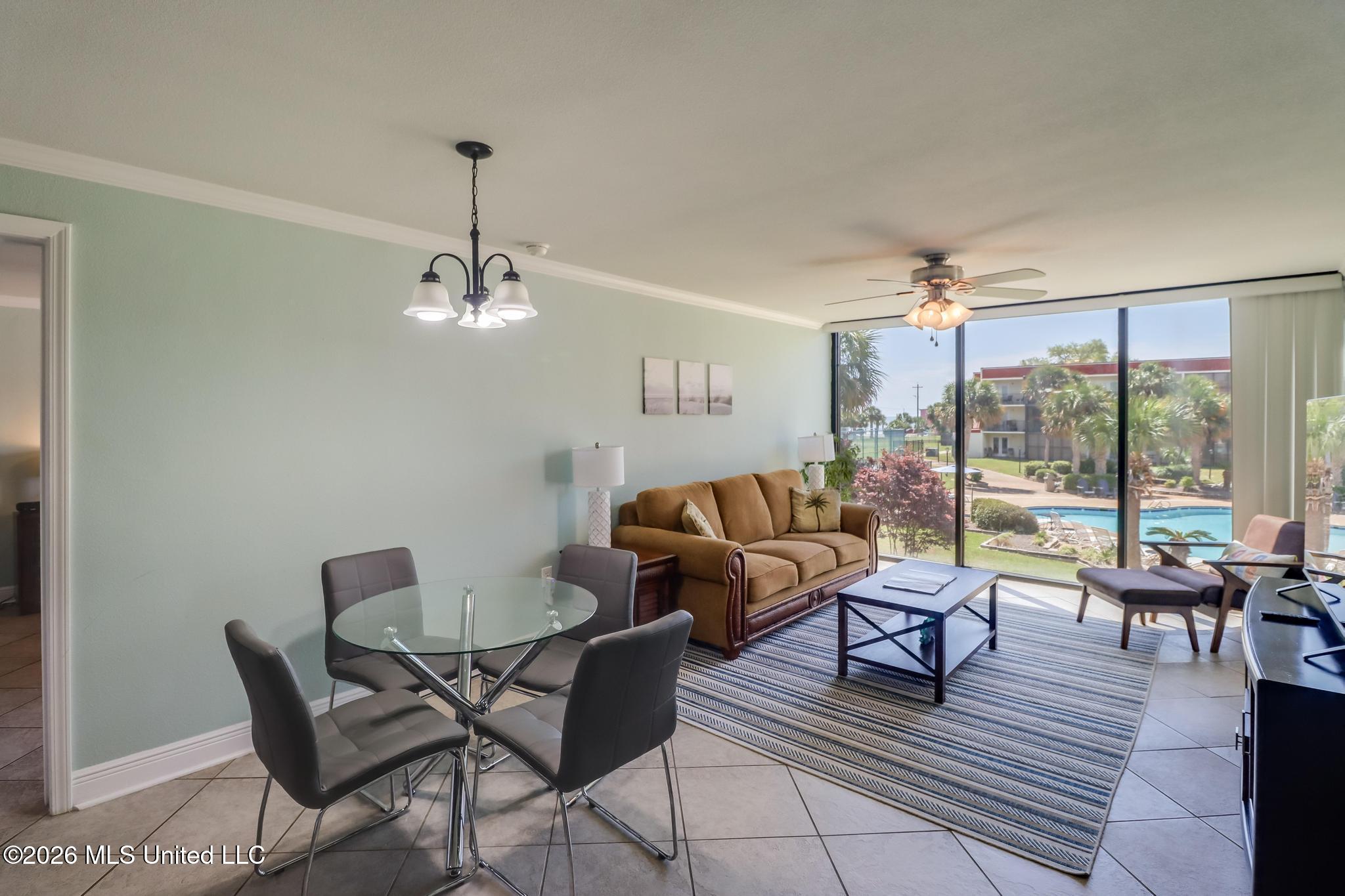 2046 Beach Boulevard Property Photo 11