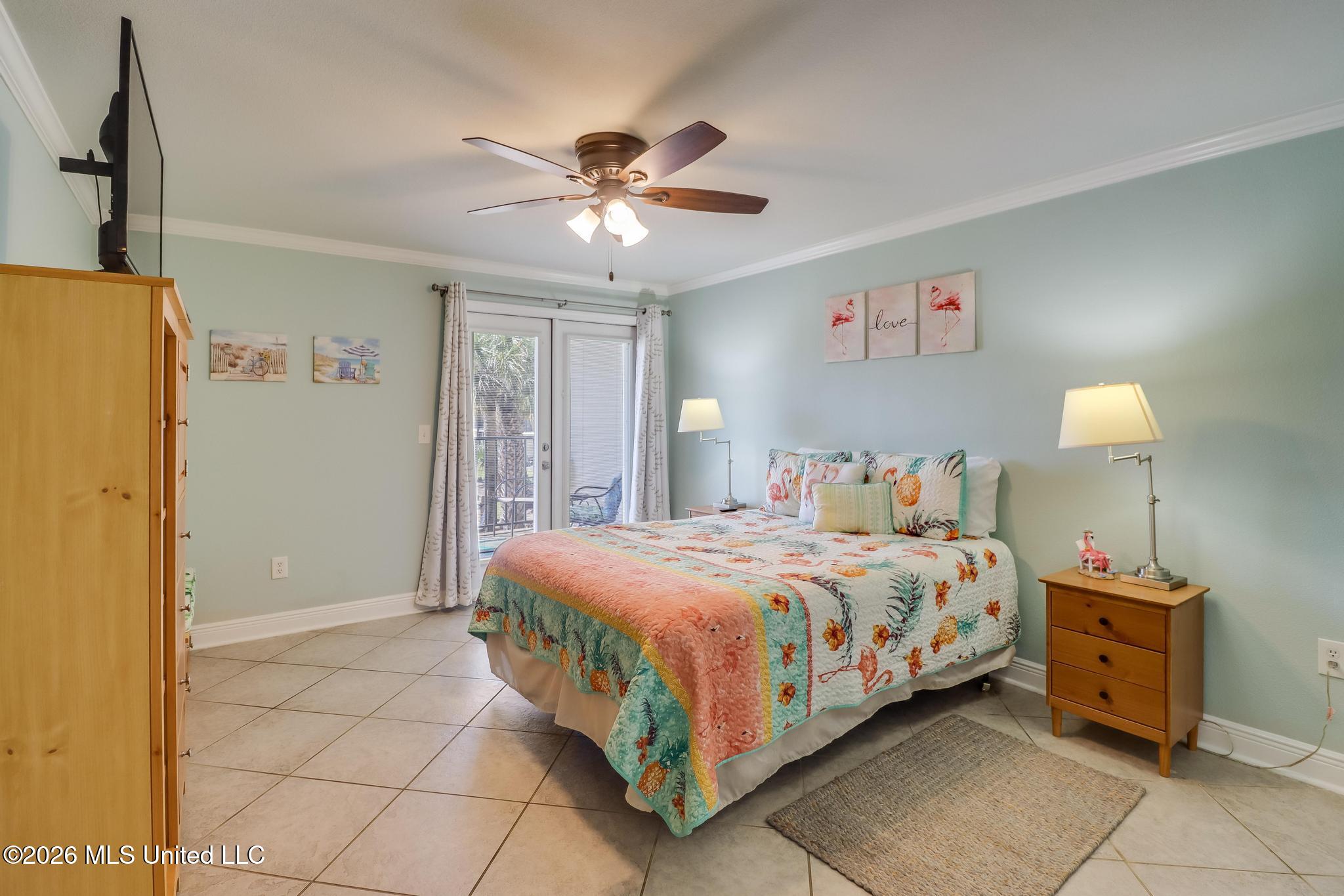 2046 Beach Boulevard Property Photo 17