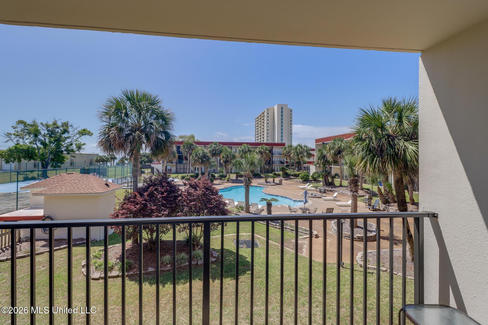 2046 Beach Boulevard Property Photo 23