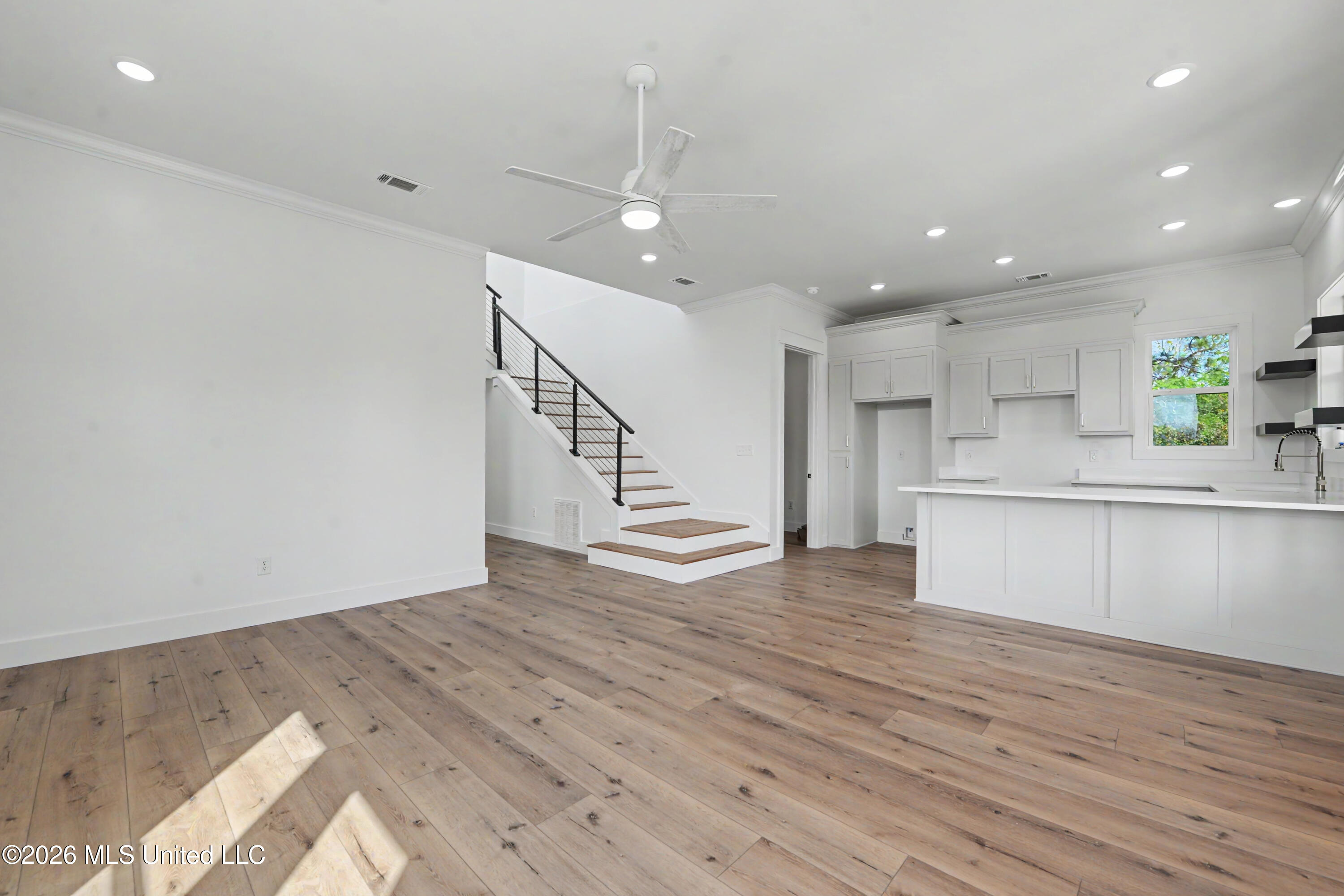 1310 Kensington Drive Property Photo 4