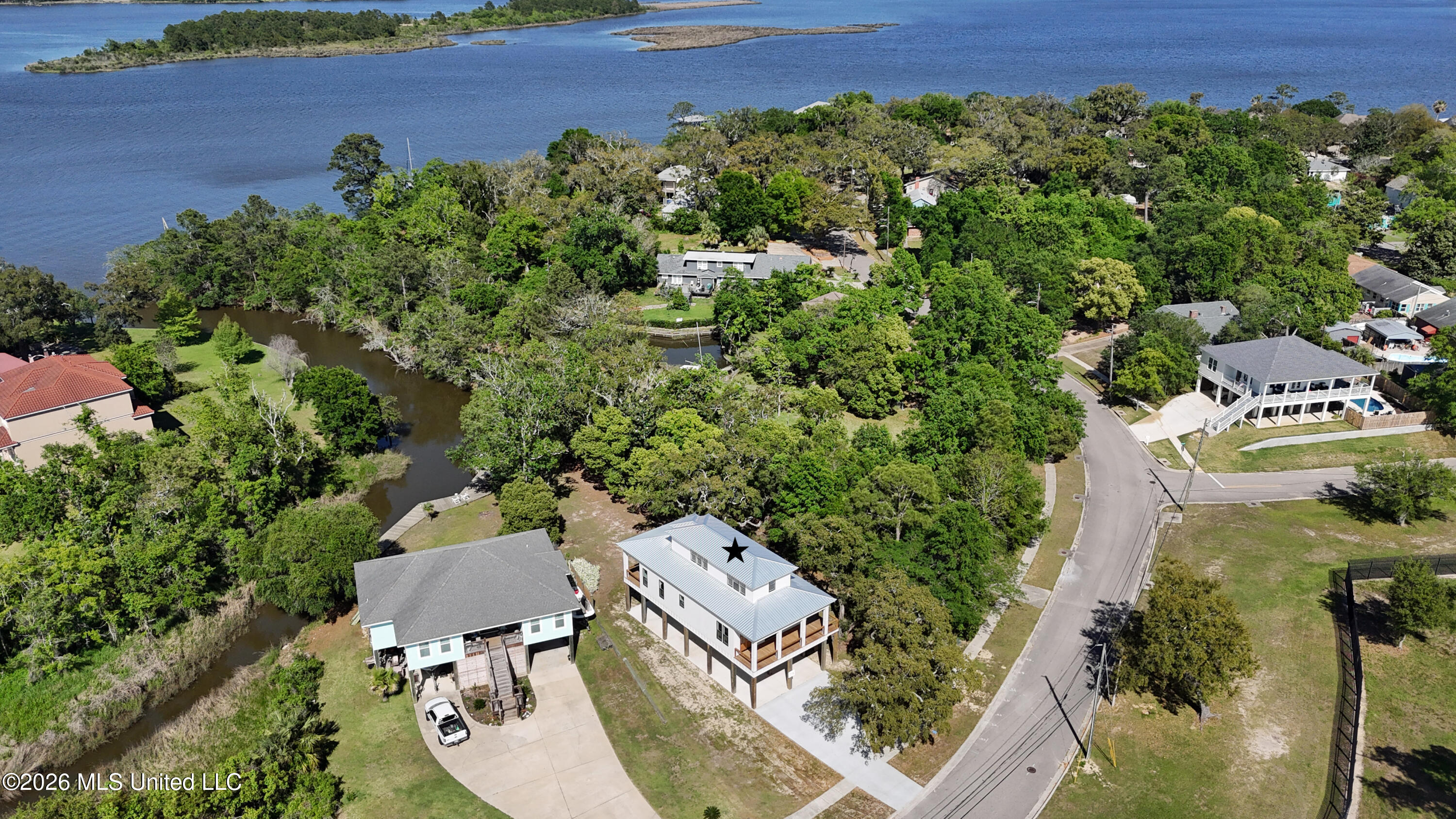 1310 Kensington Drive Property Photo 26