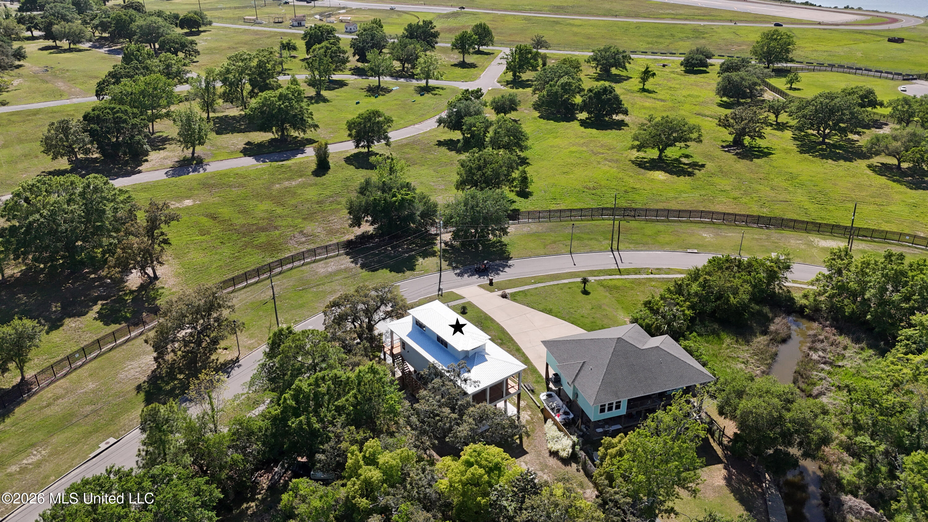 1310 Kensington Drive Property Photo 30