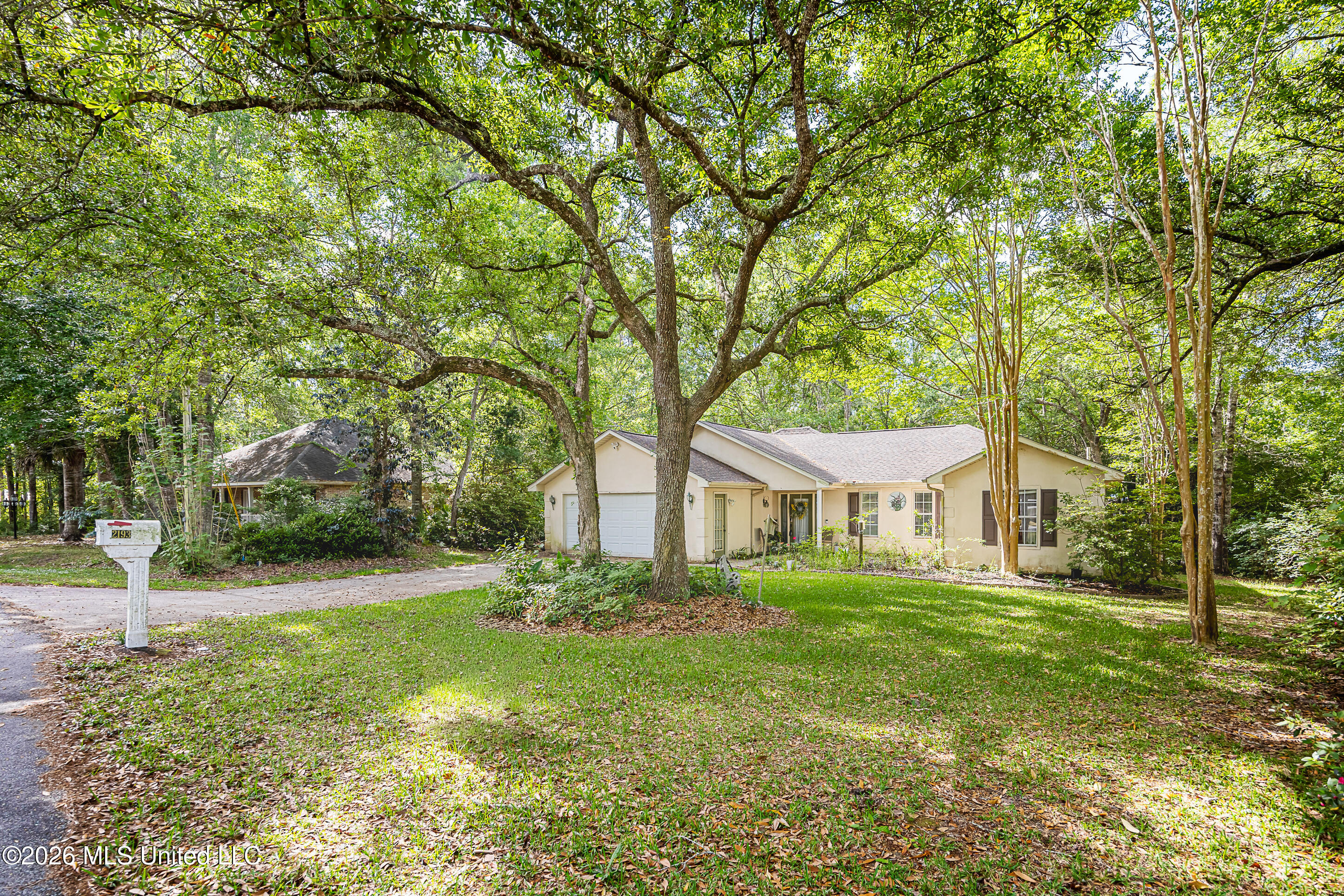 2193 Bayou View Circle Property Photo 3