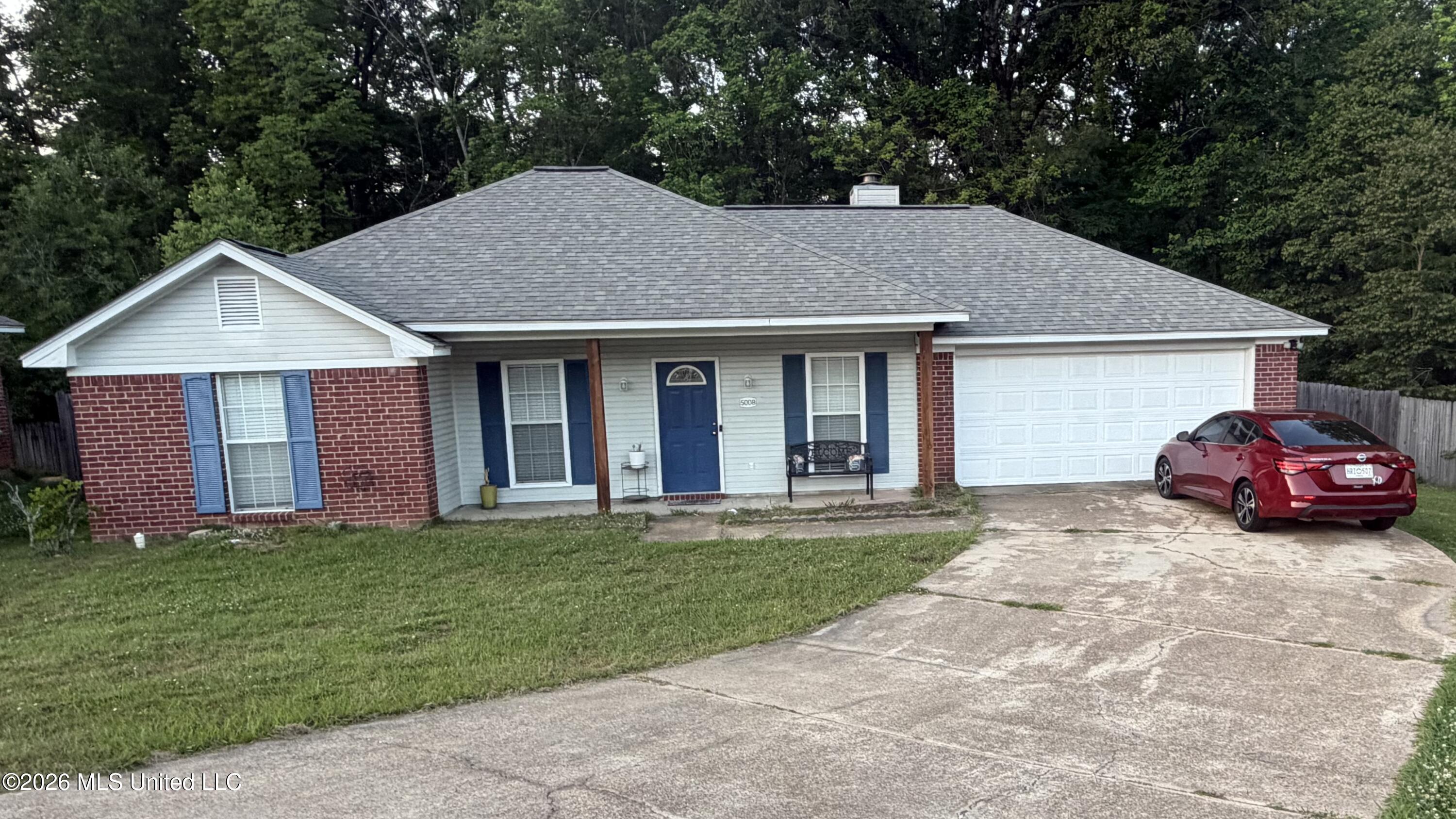 5008 Womack Drive Property Photo 1