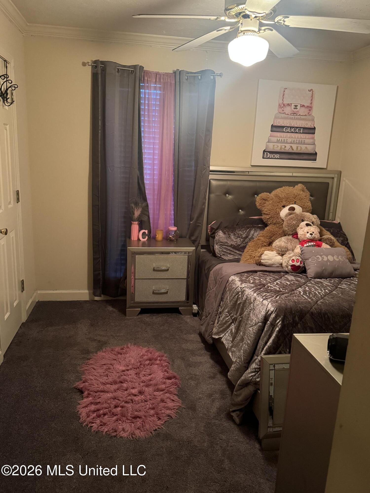 5008 Womack Drive Property Photo 8