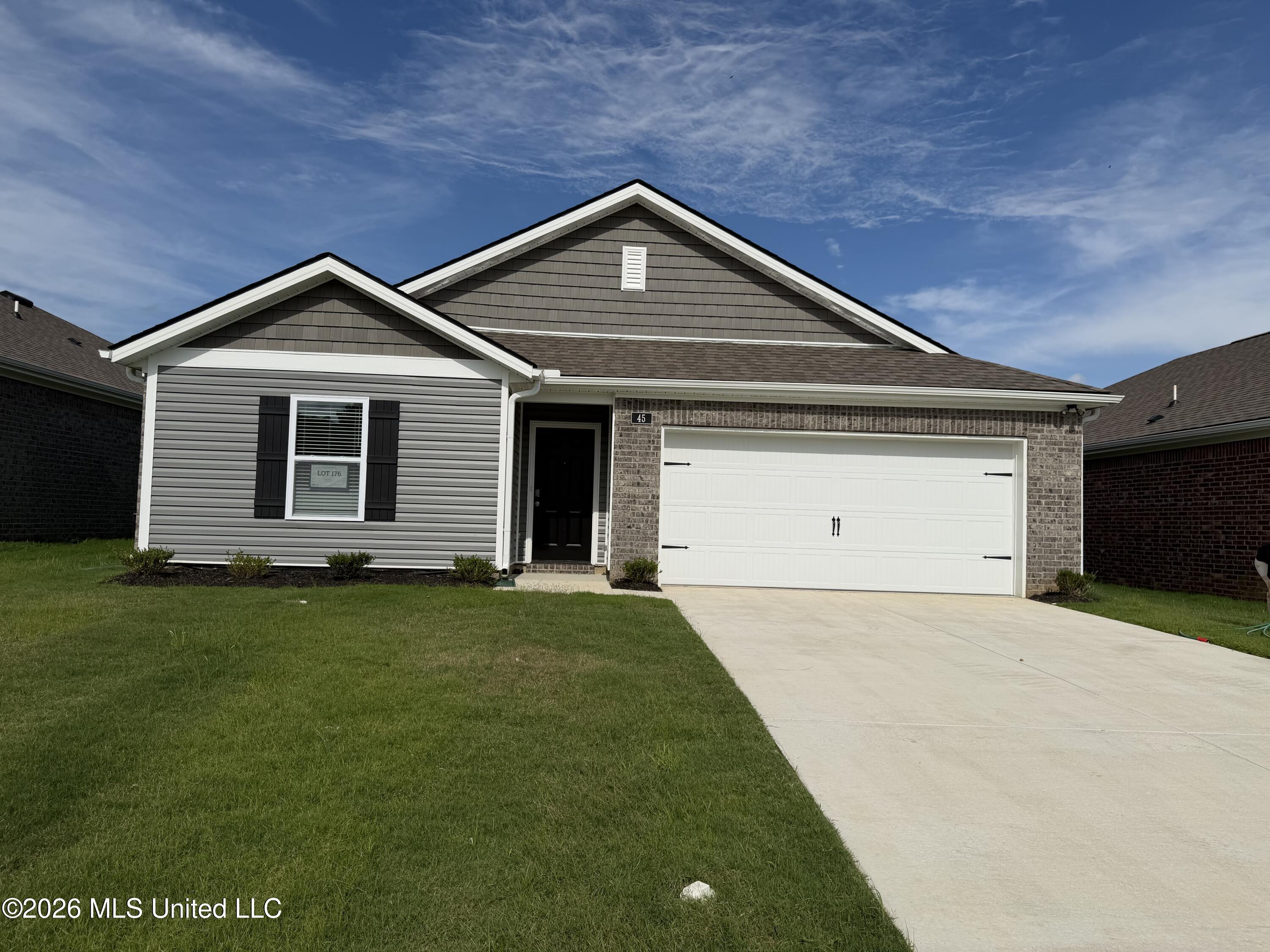 45 S Thorn Tree Street Property Photo 1