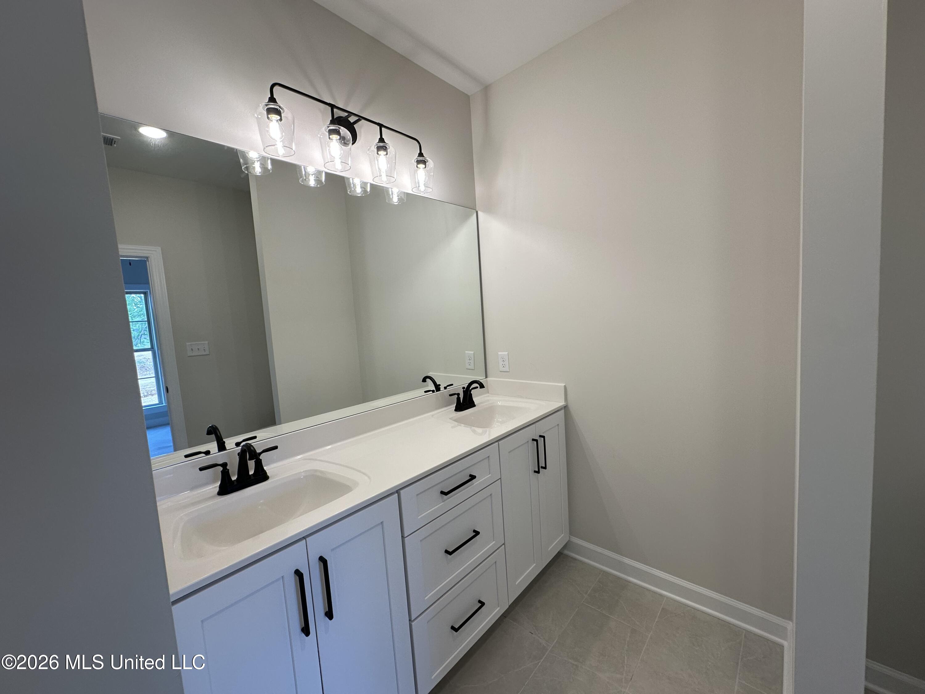 3027 Luna Way Property Photo 6