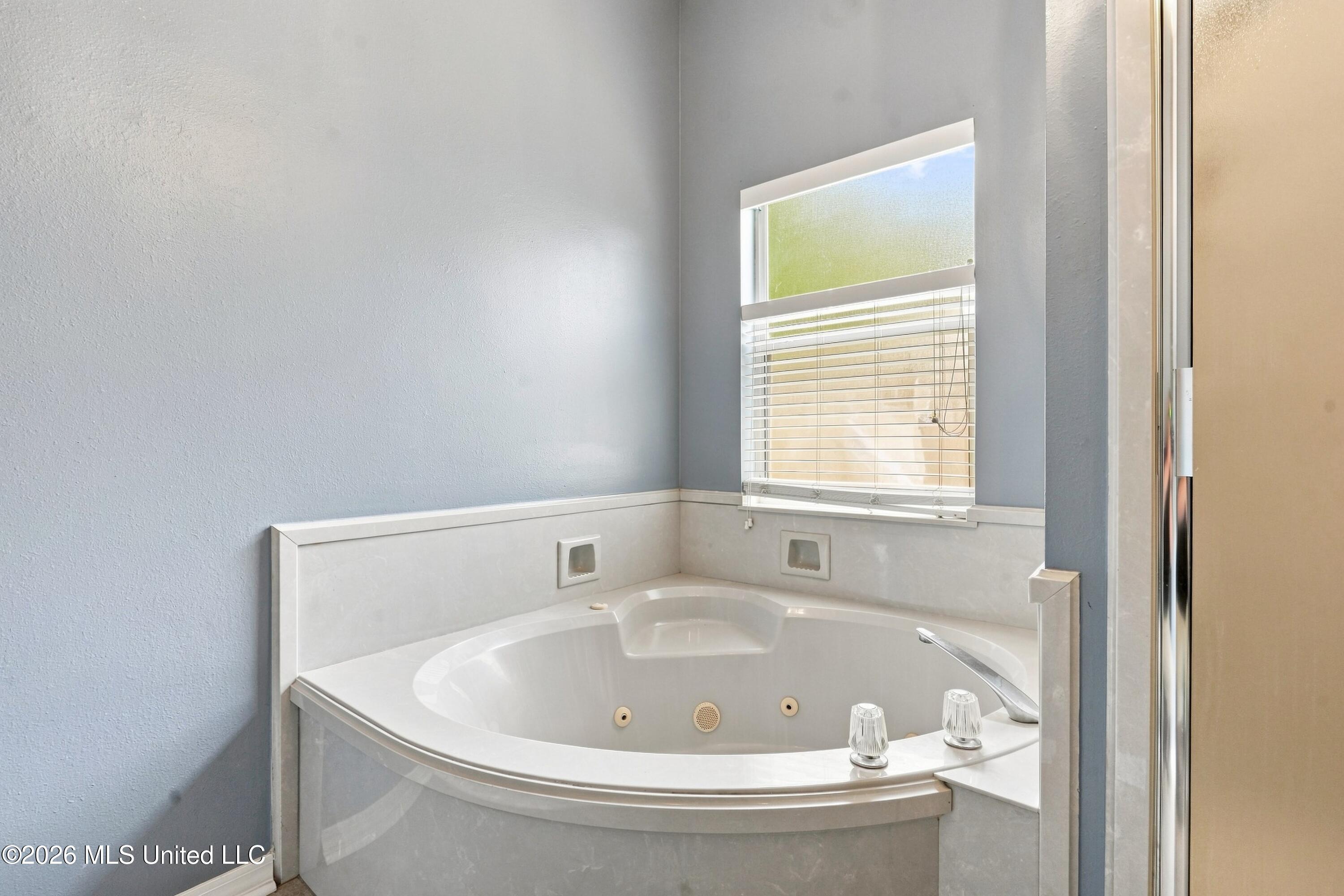 89364 E Diamondhead Drive Property Photo 28