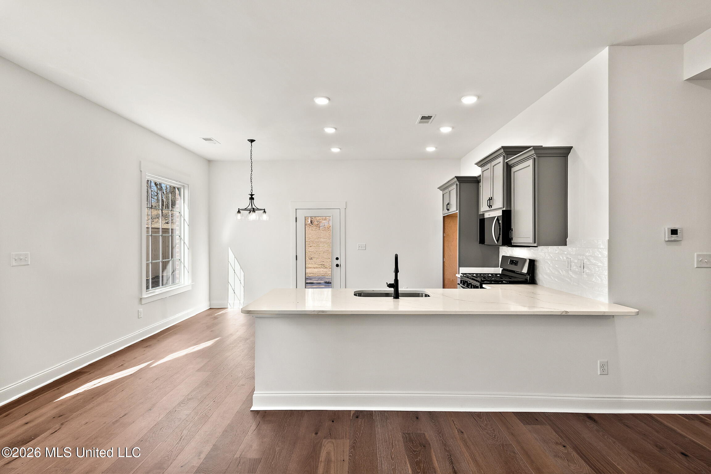836 Coahoma Court Property Photo 12