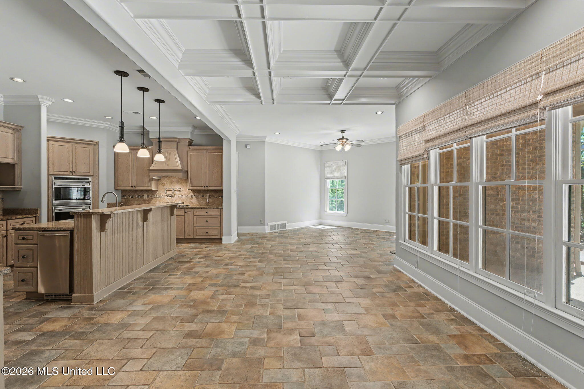 13921 Valley Oaks Drive Property Photo 17