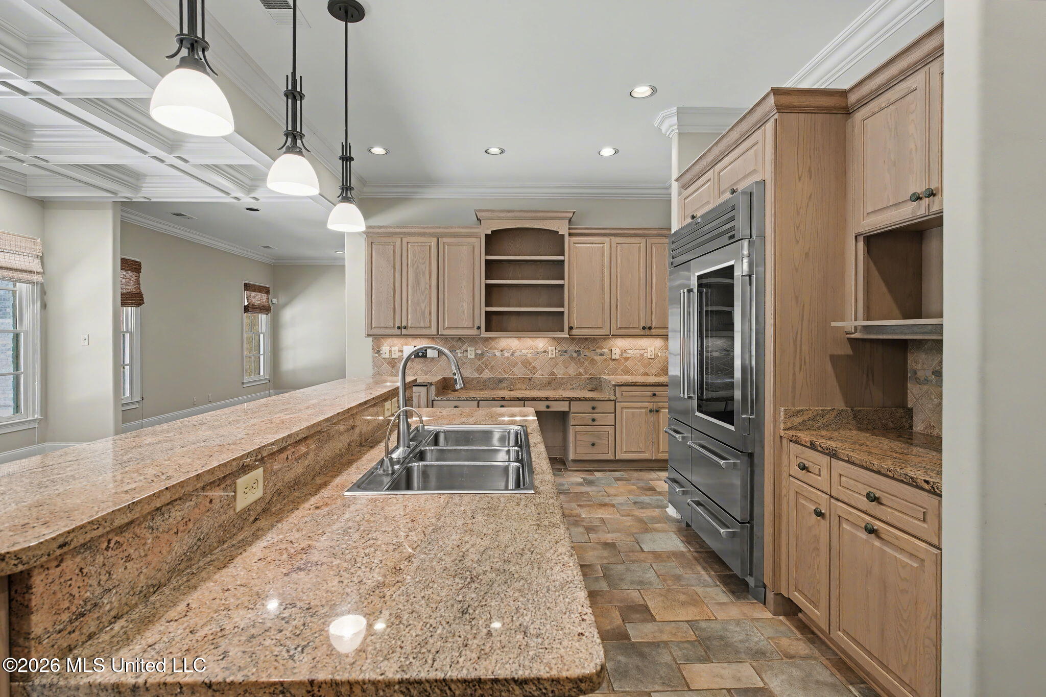 13921 Valley Oaks Drive Property Photo 21