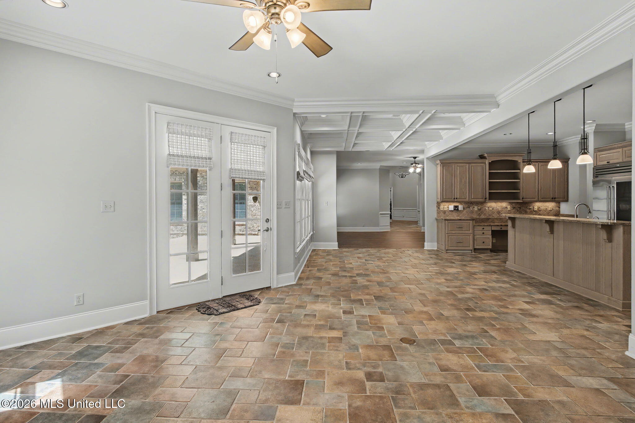 13921 Valley Oaks Drive Property Photo 26