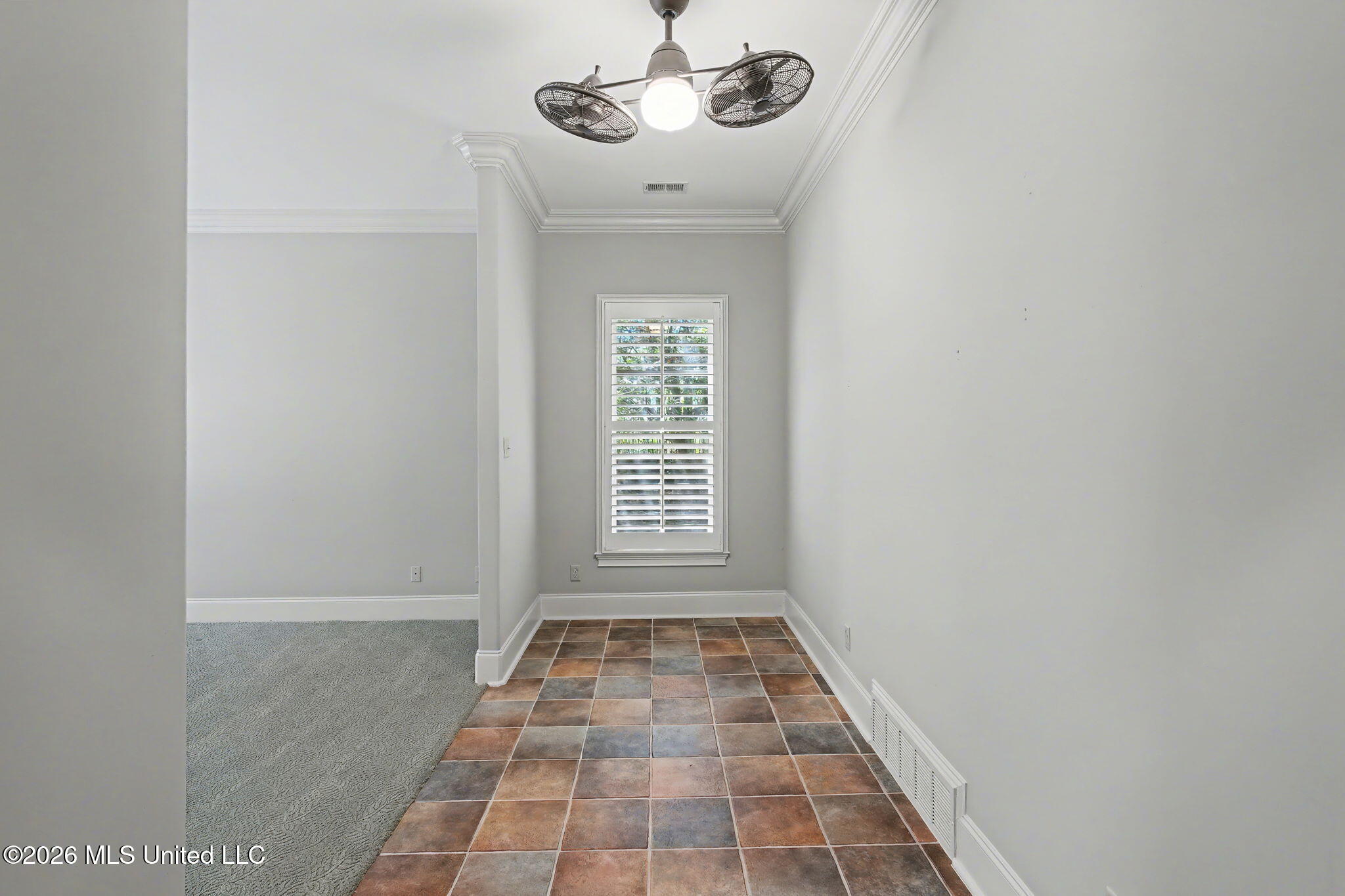 13921 Valley Oaks Drive Property Photo 34