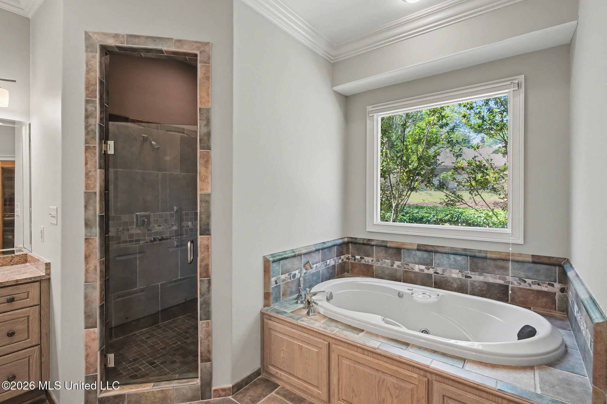 13921 Valley Oaks Drive Property Photo 36