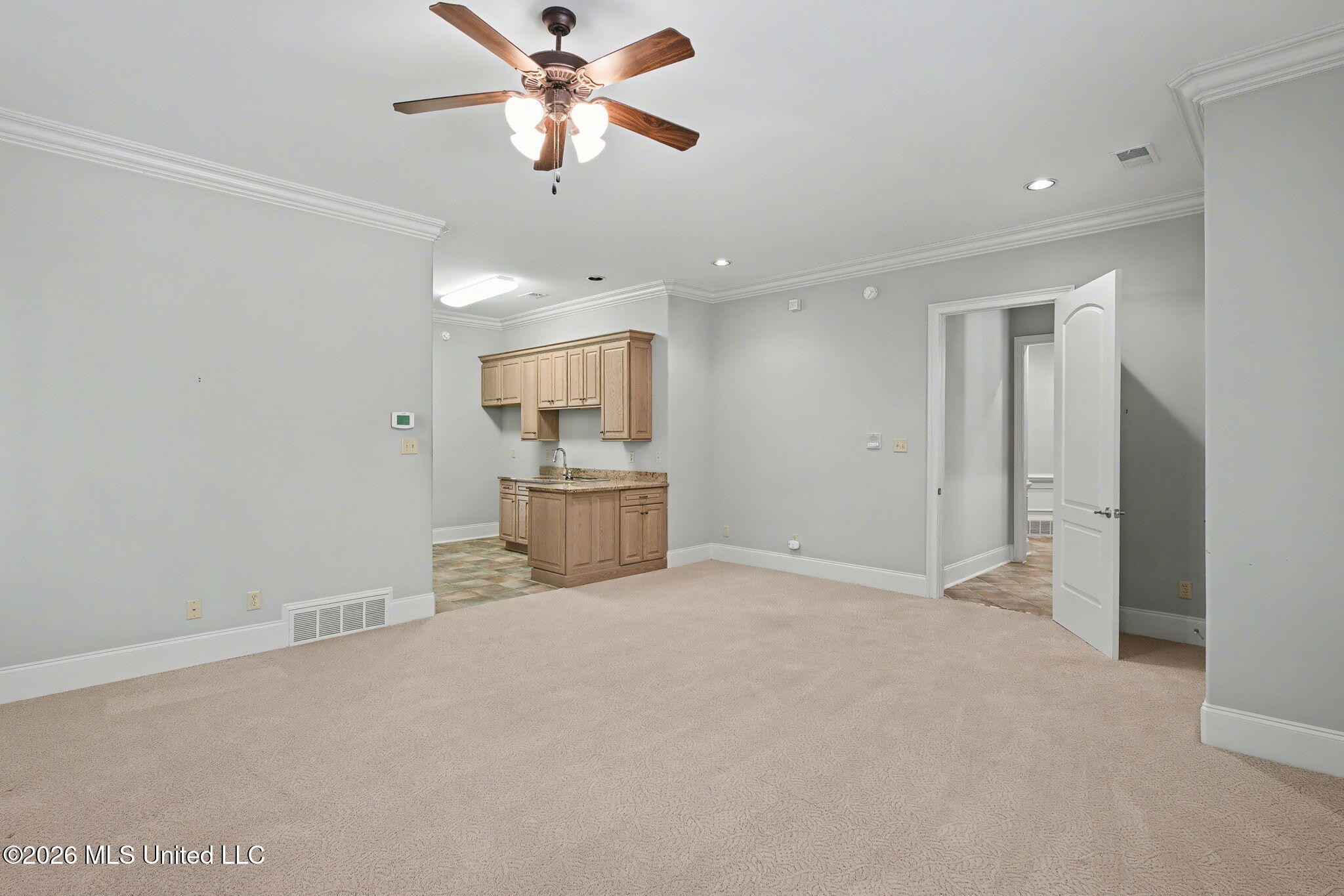 13921 Valley Oaks Drive Property Photo 46