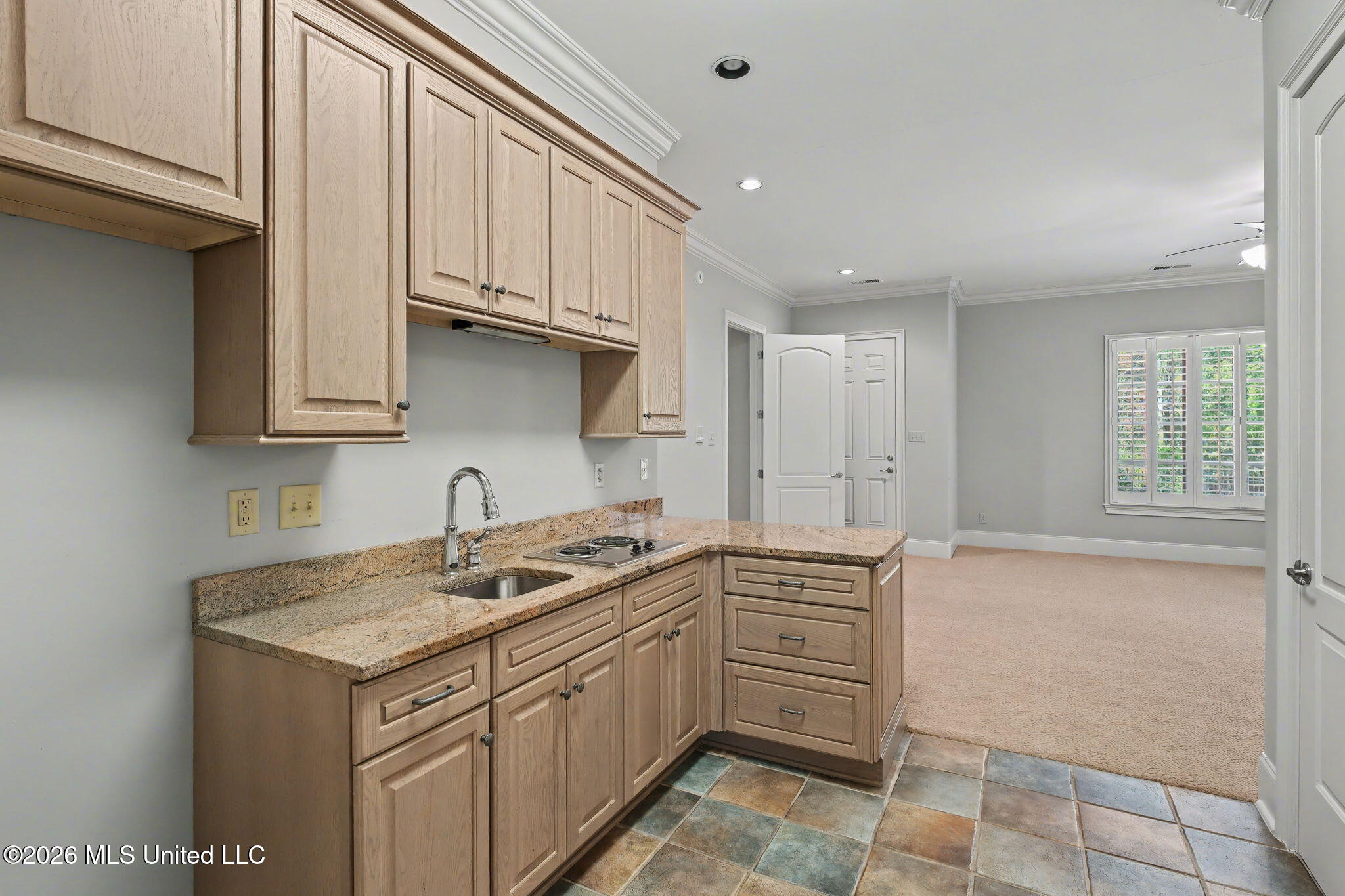 13921 Valley Oaks Drive Property Photo 48