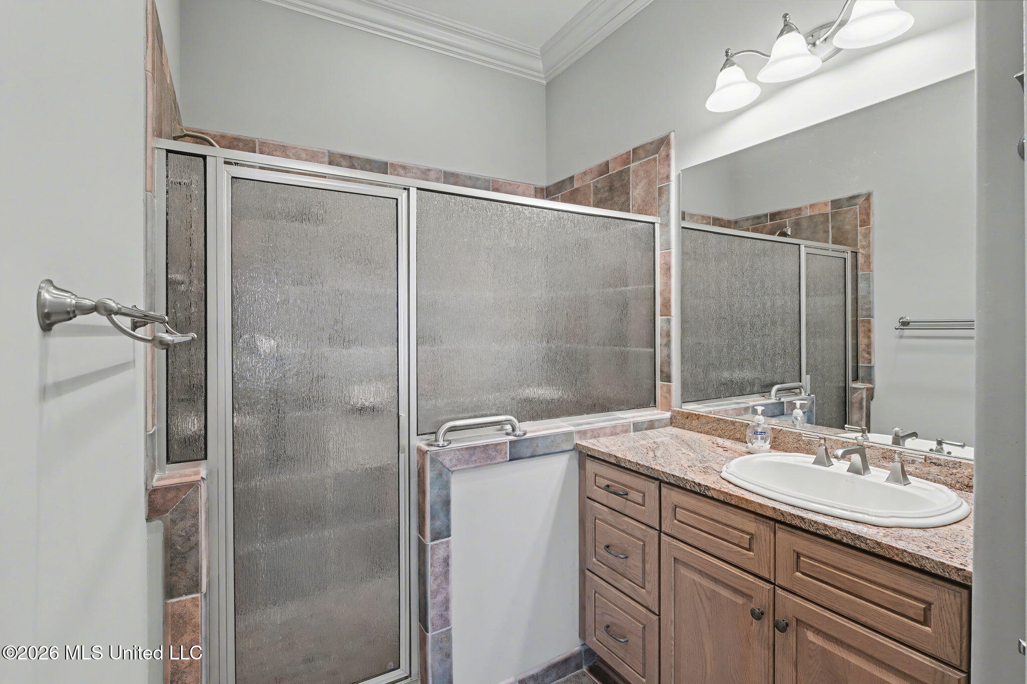 13921 Valley Oaks Drive Property Photo 50