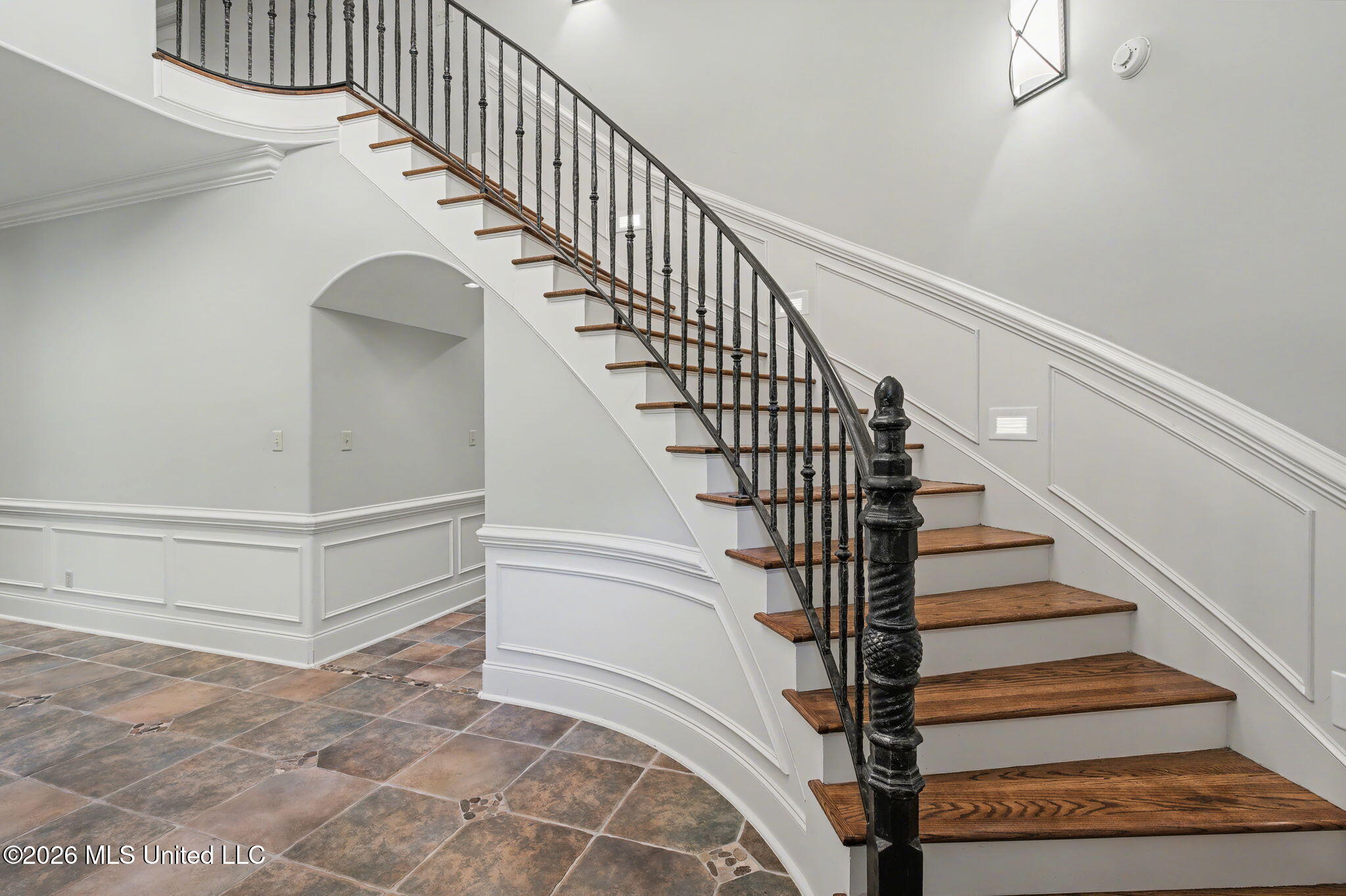 13921 Valley Oaks Drive Property Photo 51