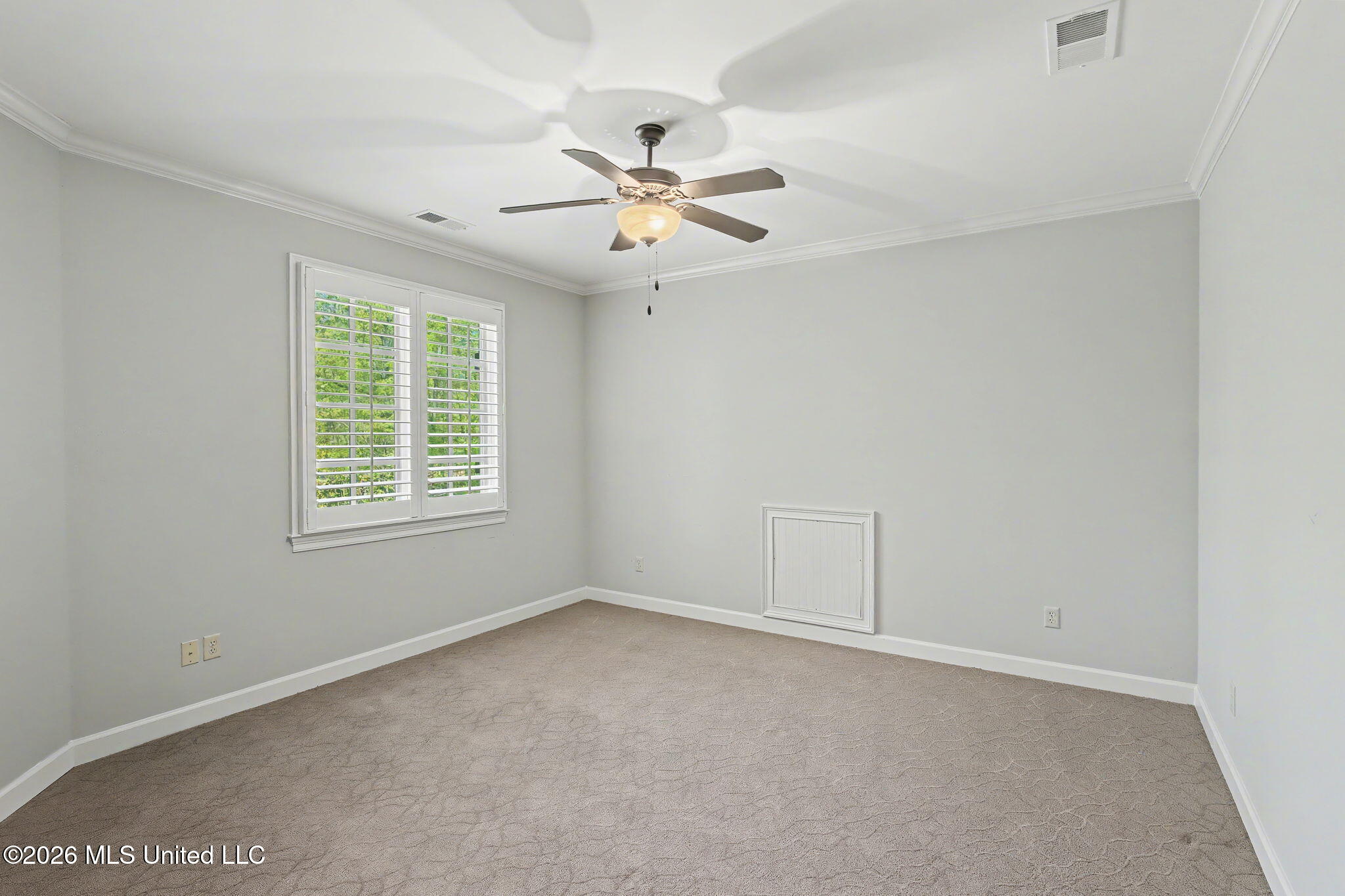 13921 Valley Oaks Drive Property Photo 57