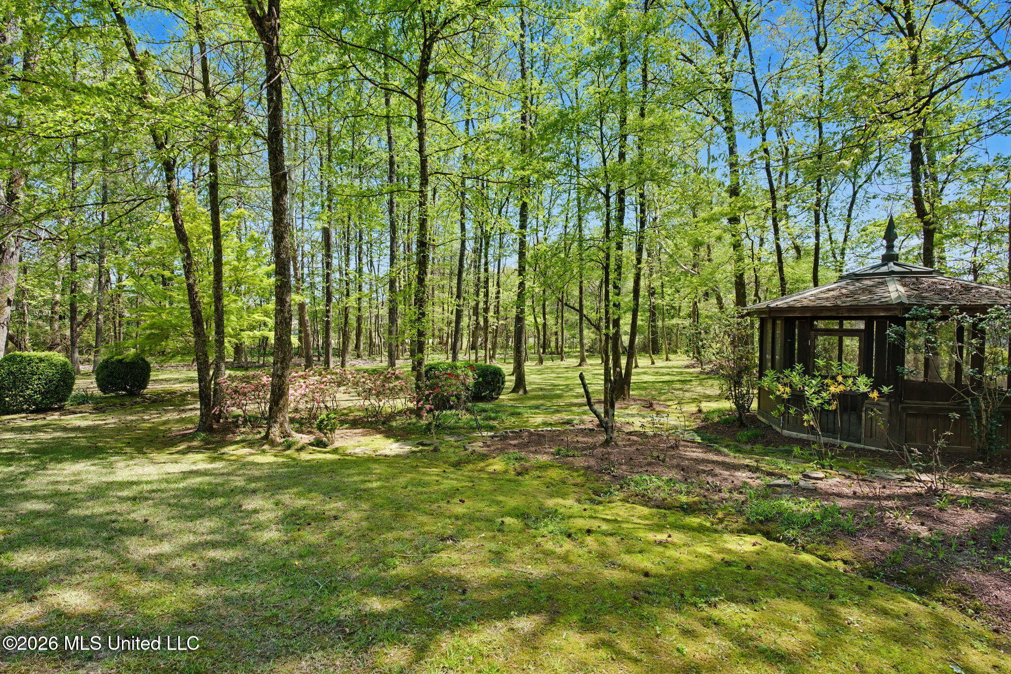13921 Valley Oaks Drive Property Photo 68