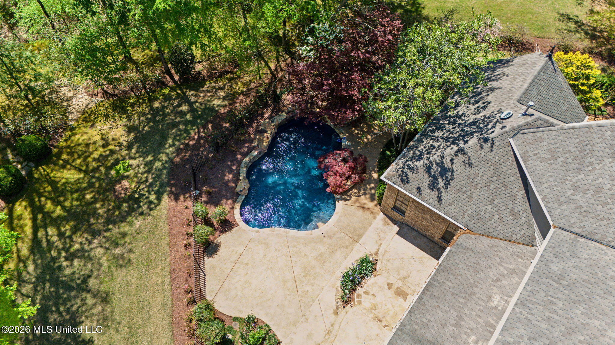 13921 Valley Oaks Drive Property Photo 73