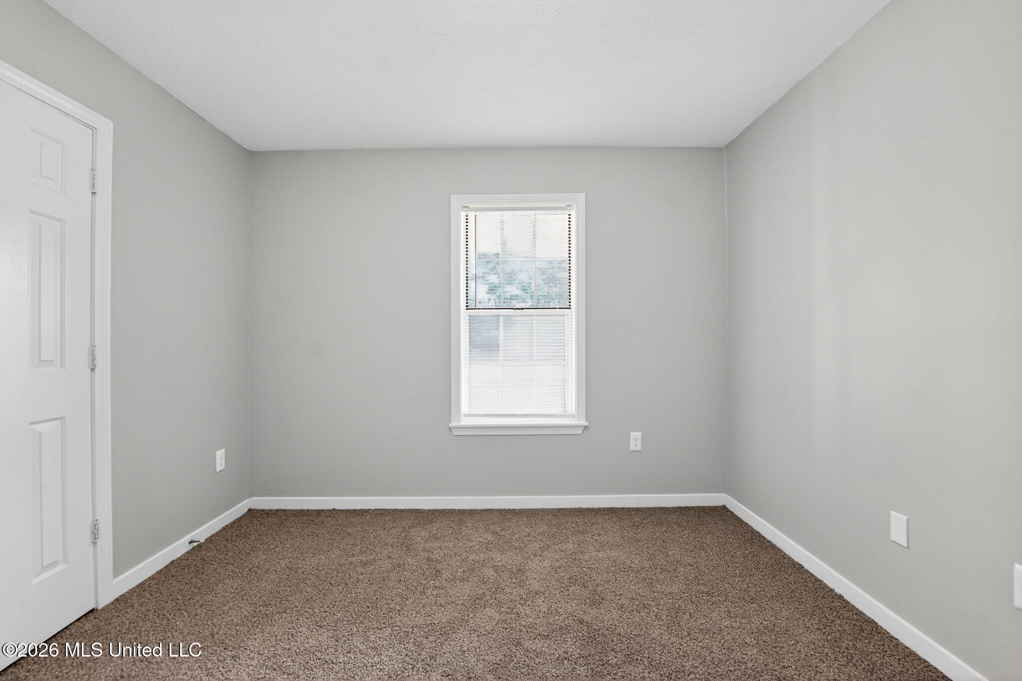 147 Sunnycrest Drive Property Photo 27
