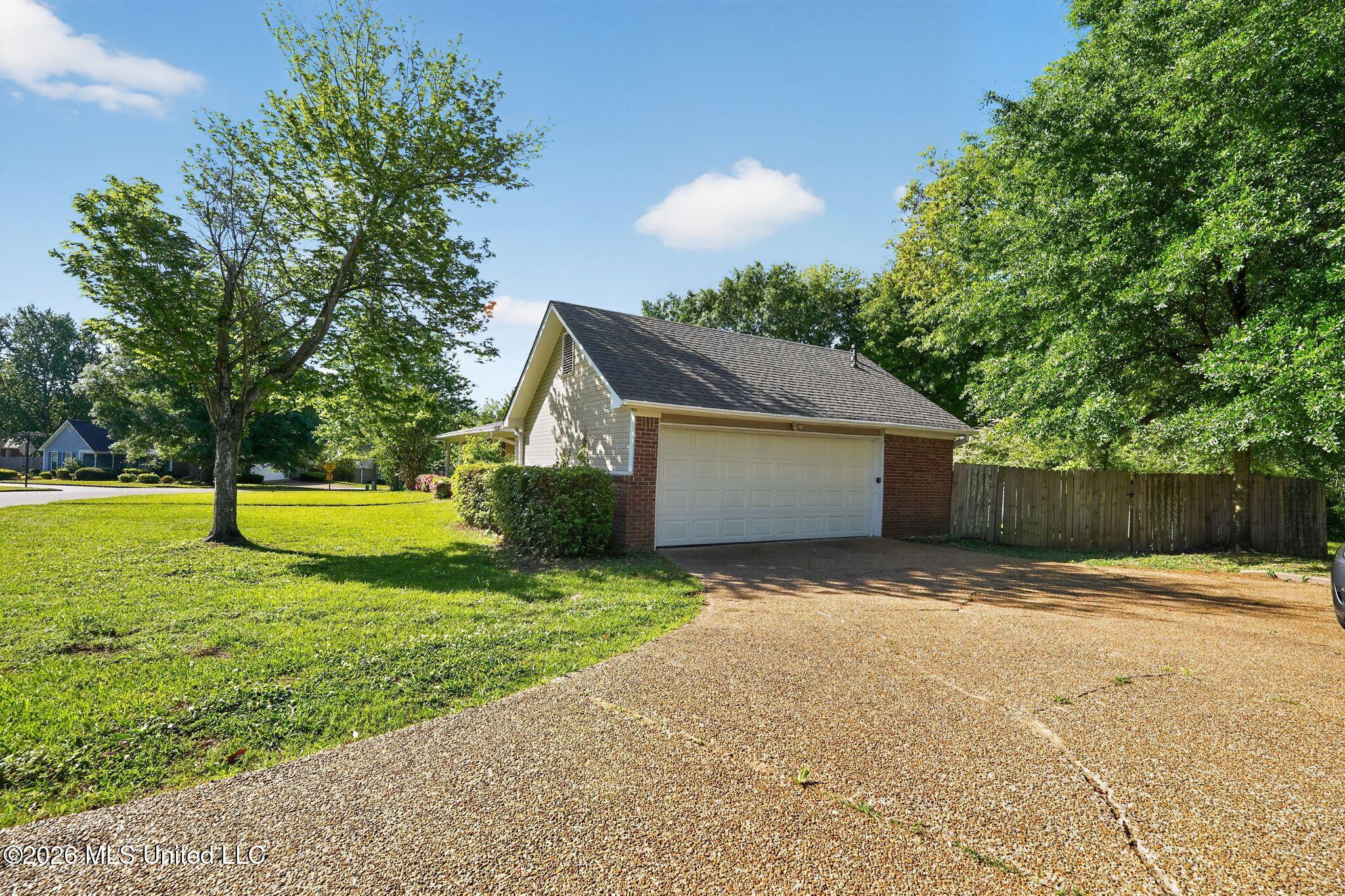 147 Sunnycrest Drive Property Photo 40