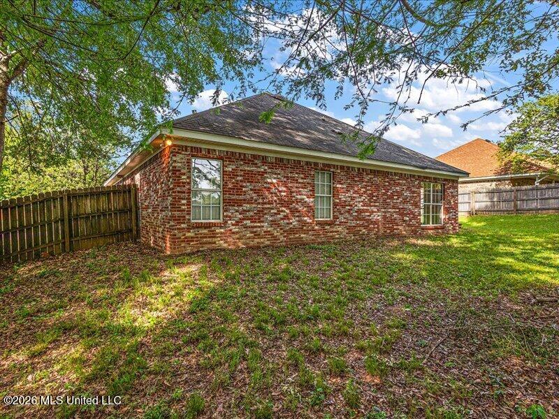 140 Raulston Drive Property Photo 2