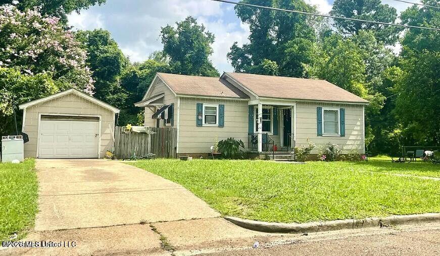 809 Robertson Street Property Photo 1