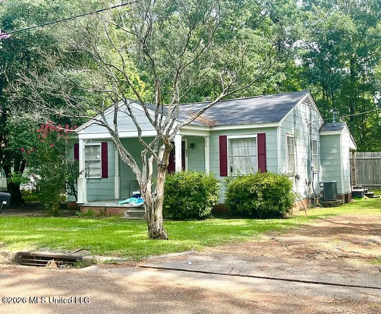 809 Robertson Street Property Photo 10