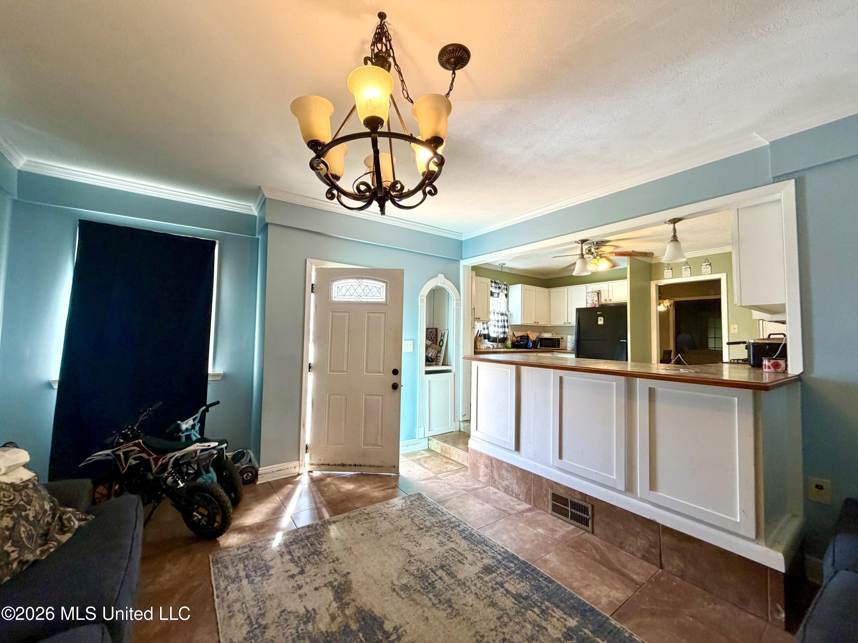 809 Robertson Street Property Photo 11
