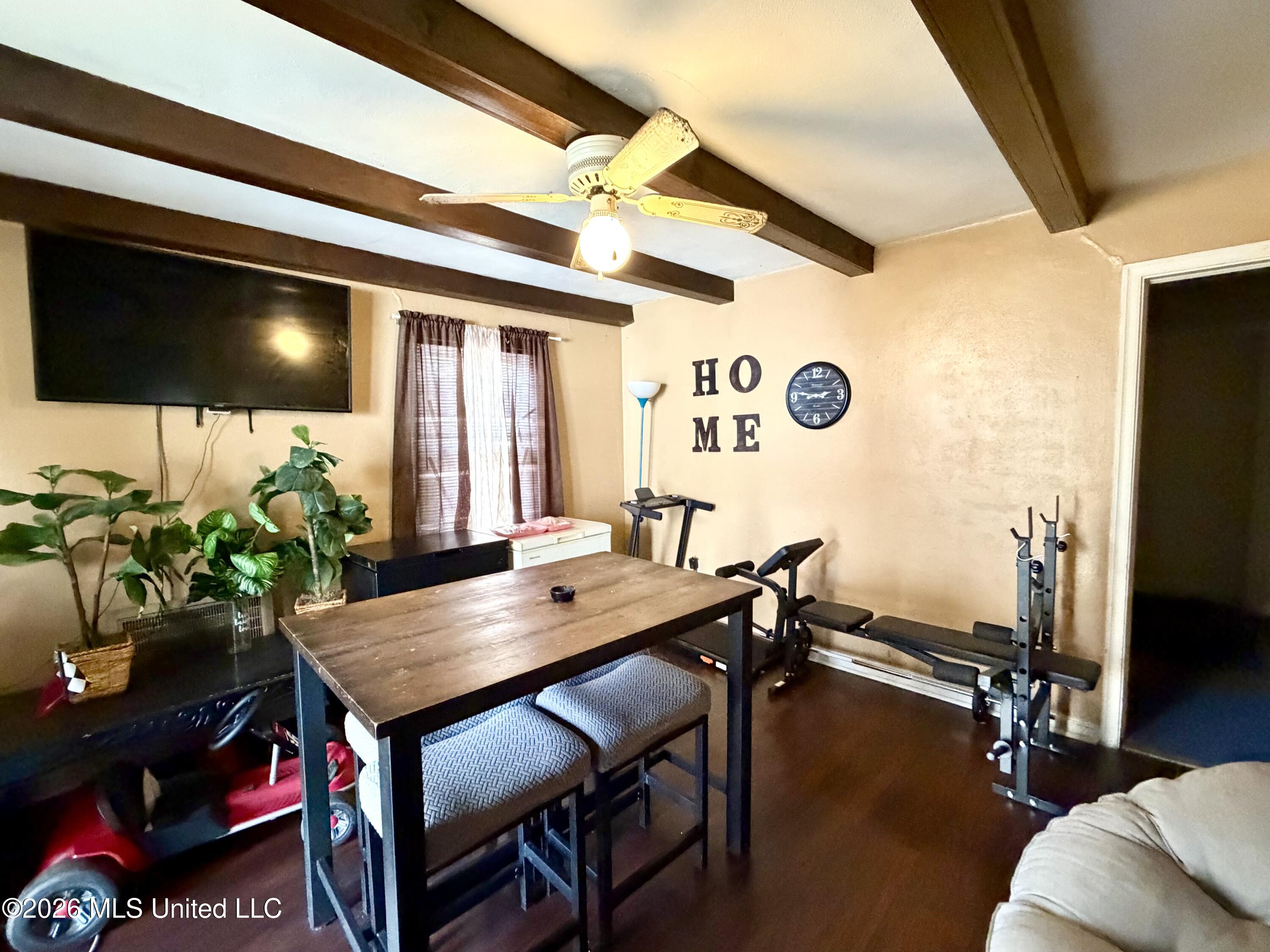 809 Robertson Street Property Photo 28