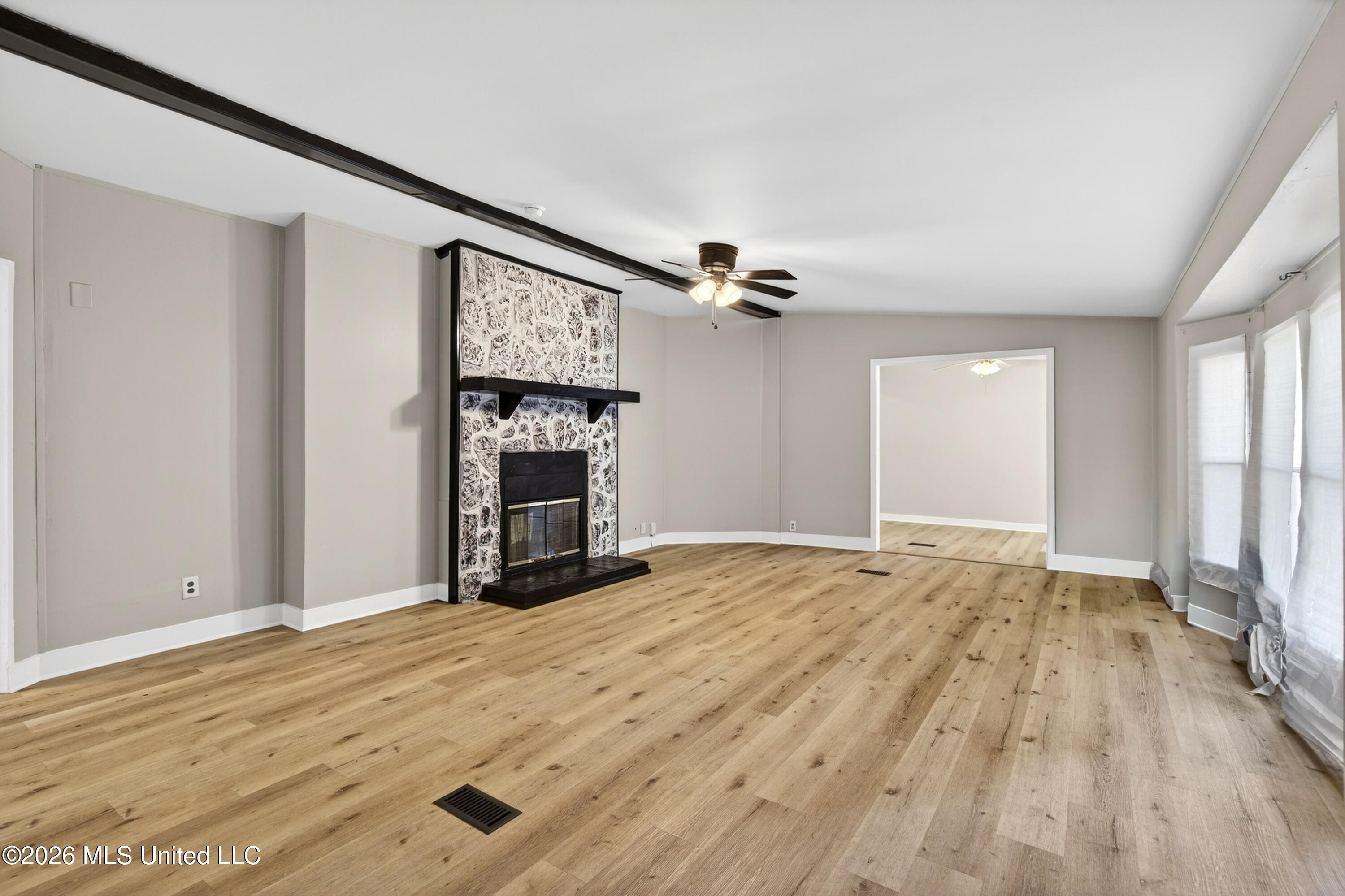 1064 Limu Way Property Photo 4