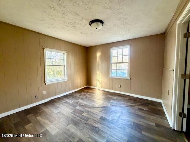 254 Rogers Circle Property Photo 7