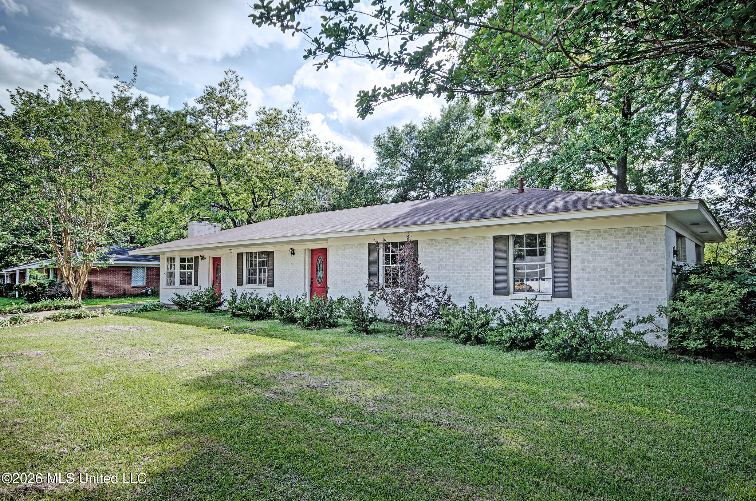 703 Franklin Drive Property Photo 3