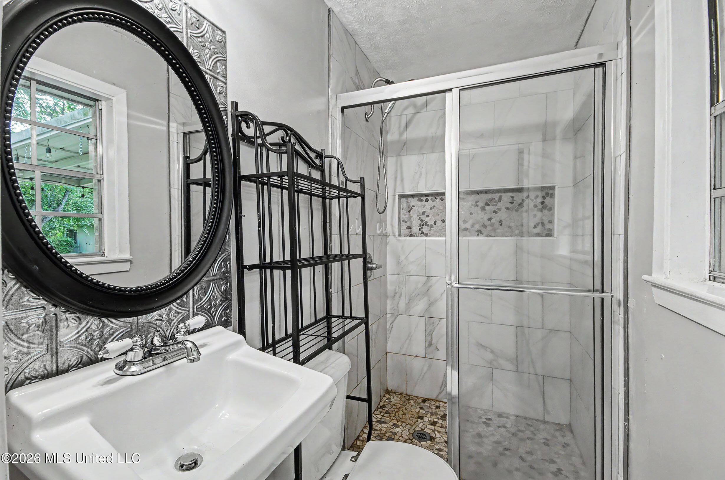 703 Franklin Drive Property Photo 28