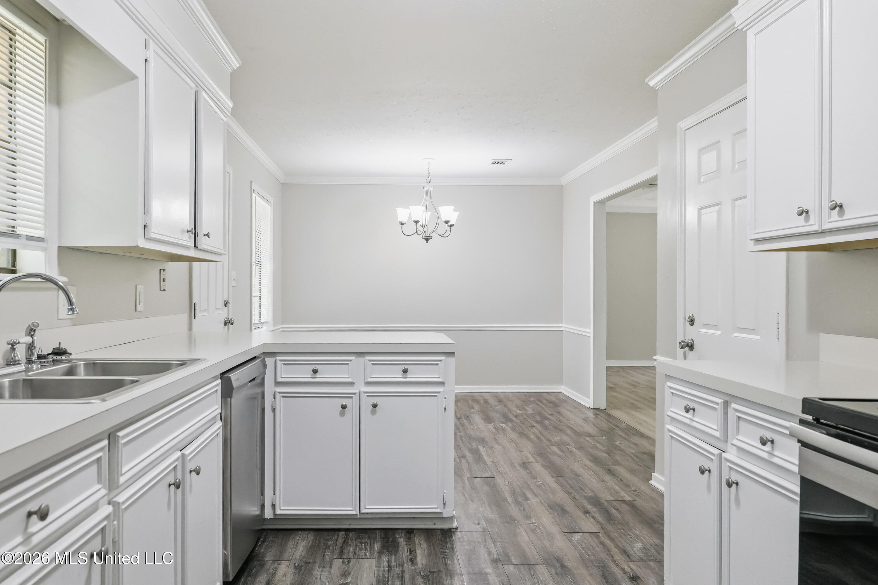 121 Bellegrove Circle Property Photo 14
