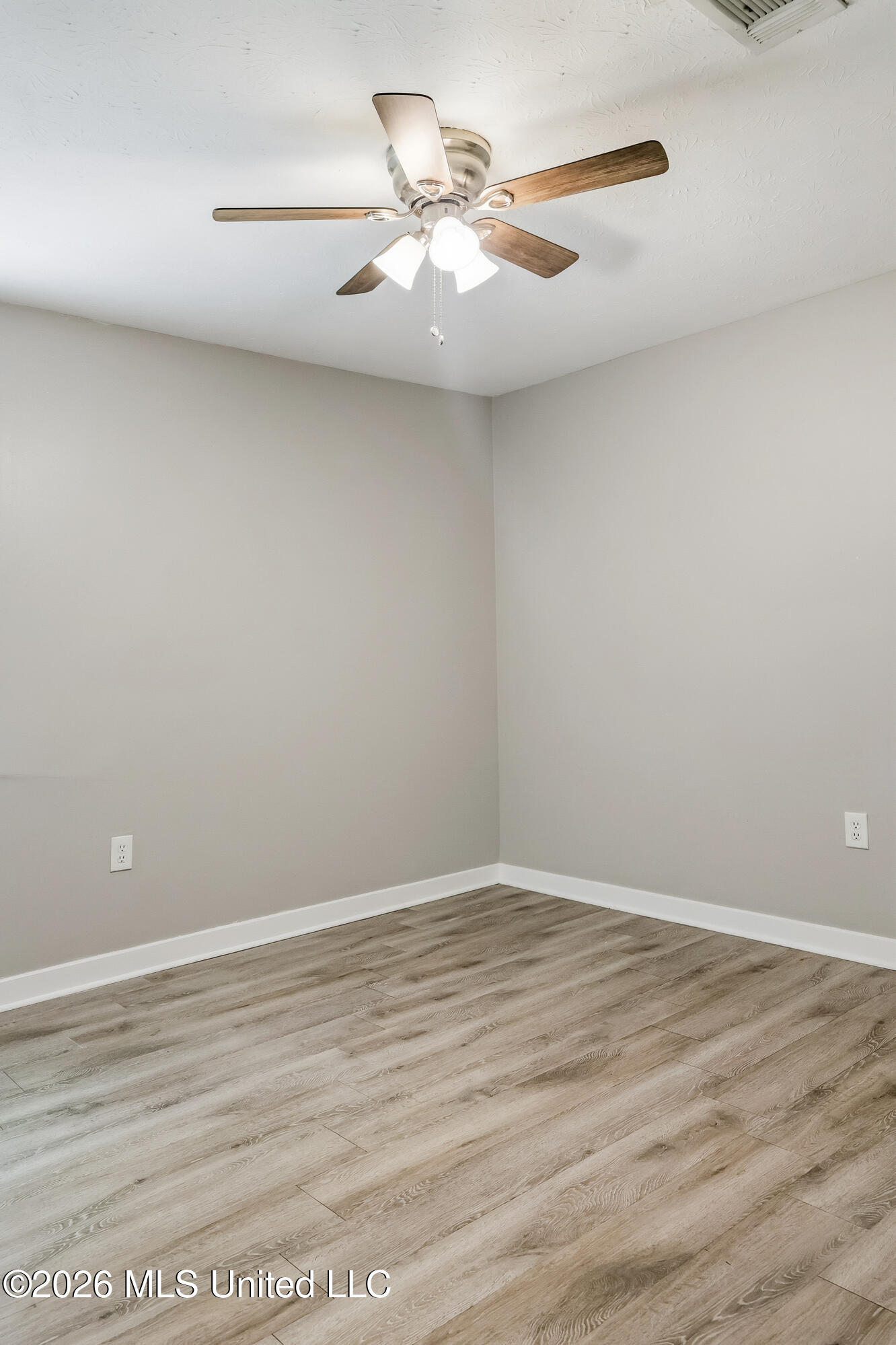 121 Bellegrove Circle Property Photo 18