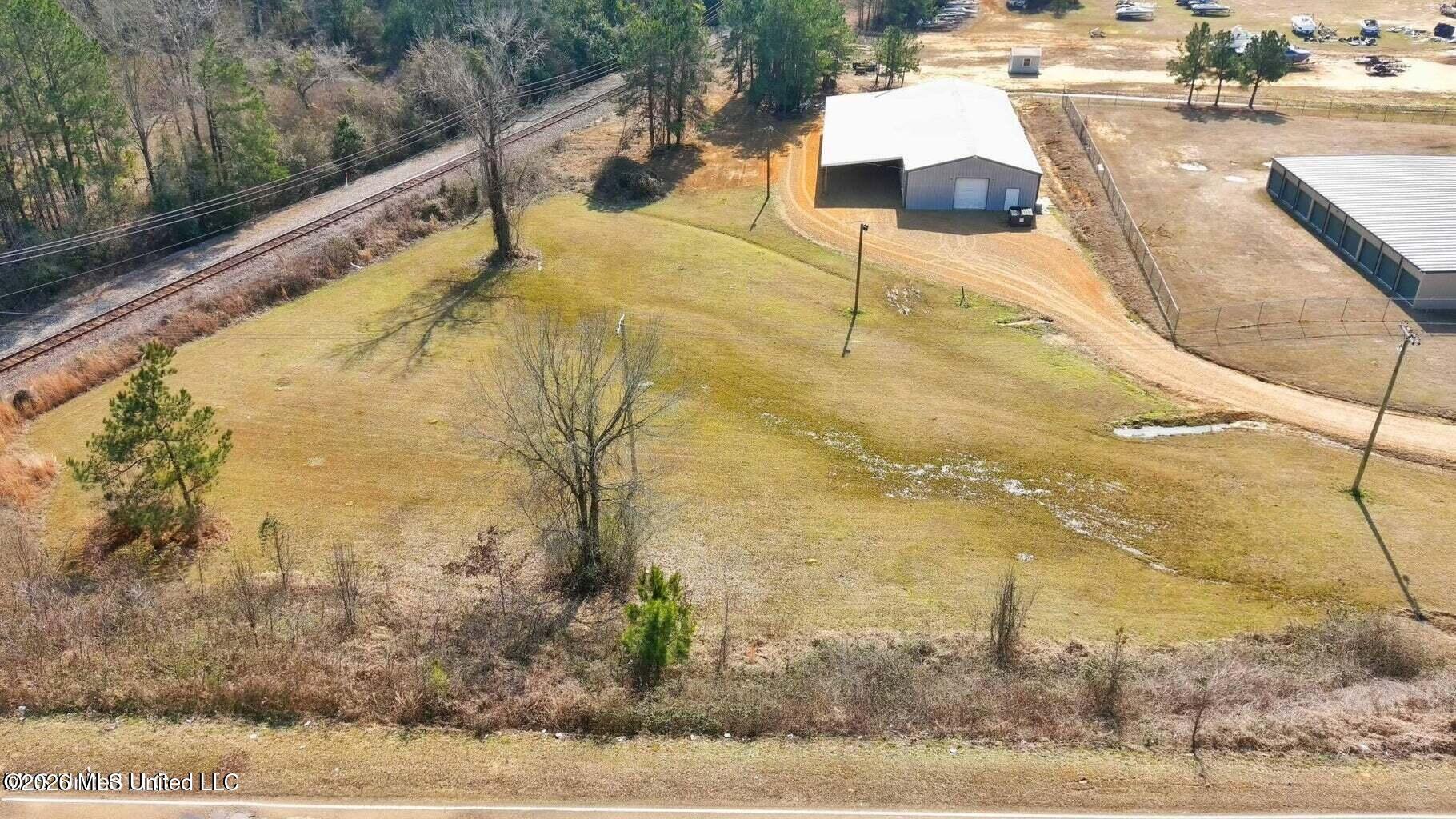 366 Ne Dale Trail Property Photo 3