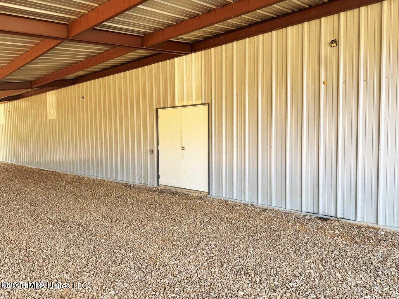 366 Ne Dale Trail Property Photo 8